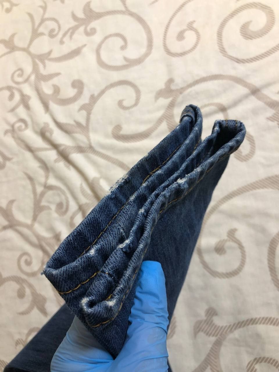 Levi's Vintage Levi's Light Wash Jeans 90s Distressed Faded Size US 31 - 14 Thumbnail