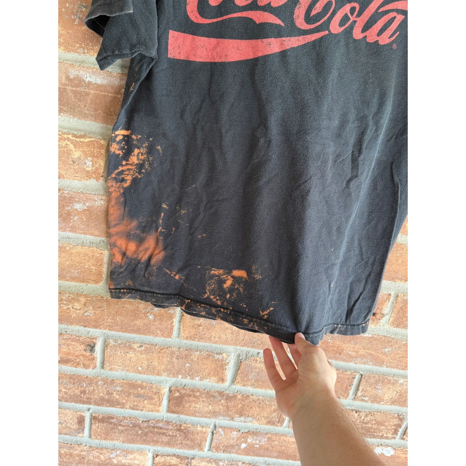 Coca Cola Vintage Coca Cola Distressed Tee Bleach Fade Large Size US L / EU 52-54 / 3 - 3 Thumbnail