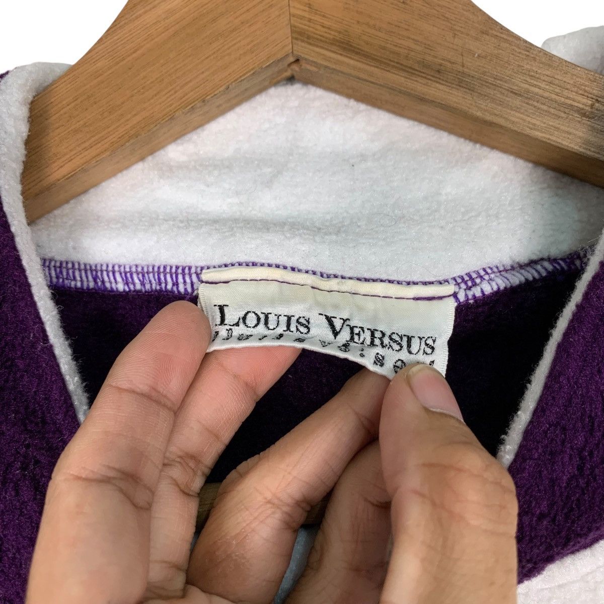 Japanese Brand LOUIS VERSUS Big Logo Colorblock Pullover Fleece #1259-C57 Size US M / EU 48-50 / 2 - 11 Thumbnail