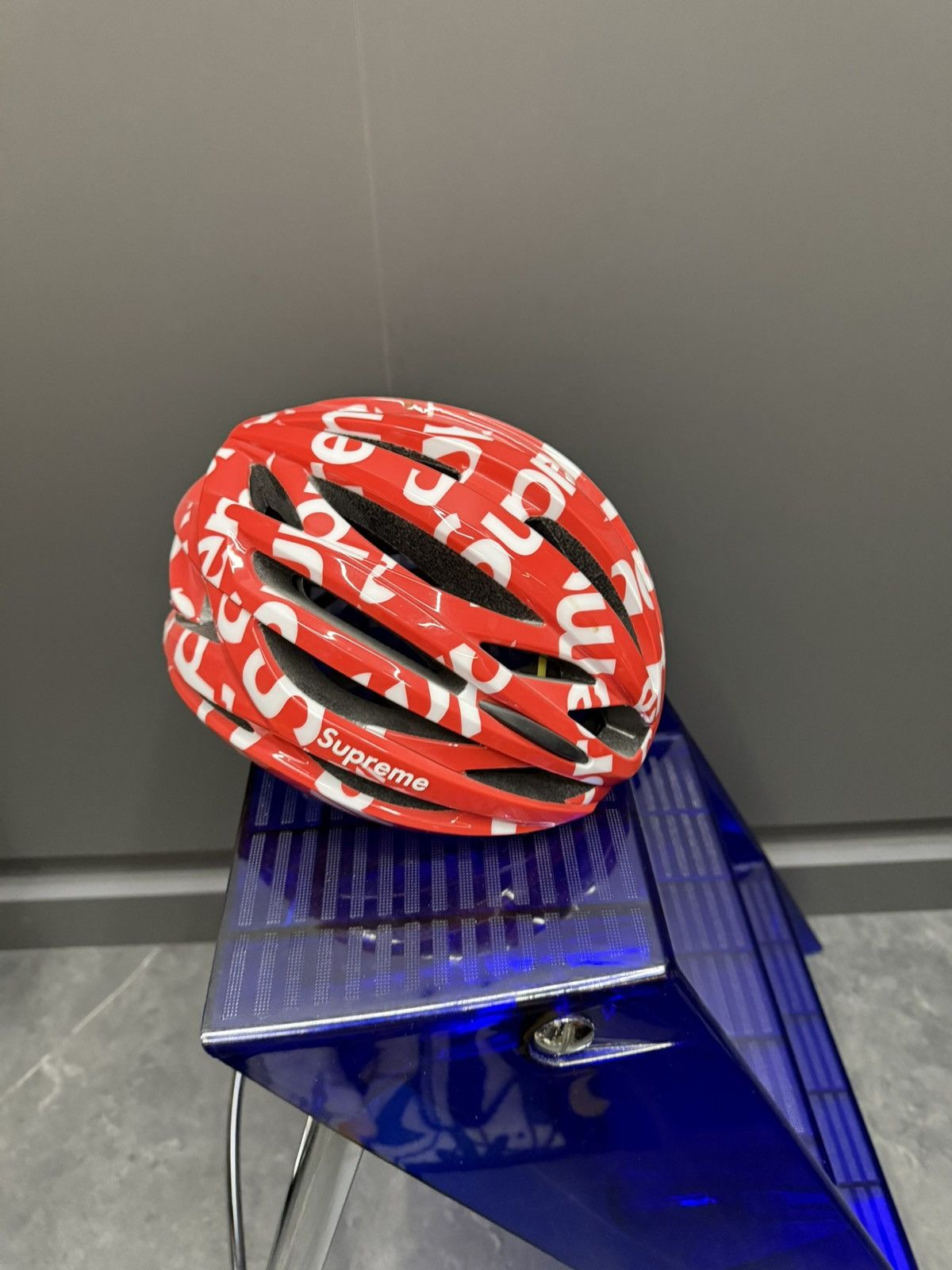 Giro × Supreme Supreme Giro Syntax MIPS Cycling Helmet Red Size ONE SIZE - 3 Thumbnail