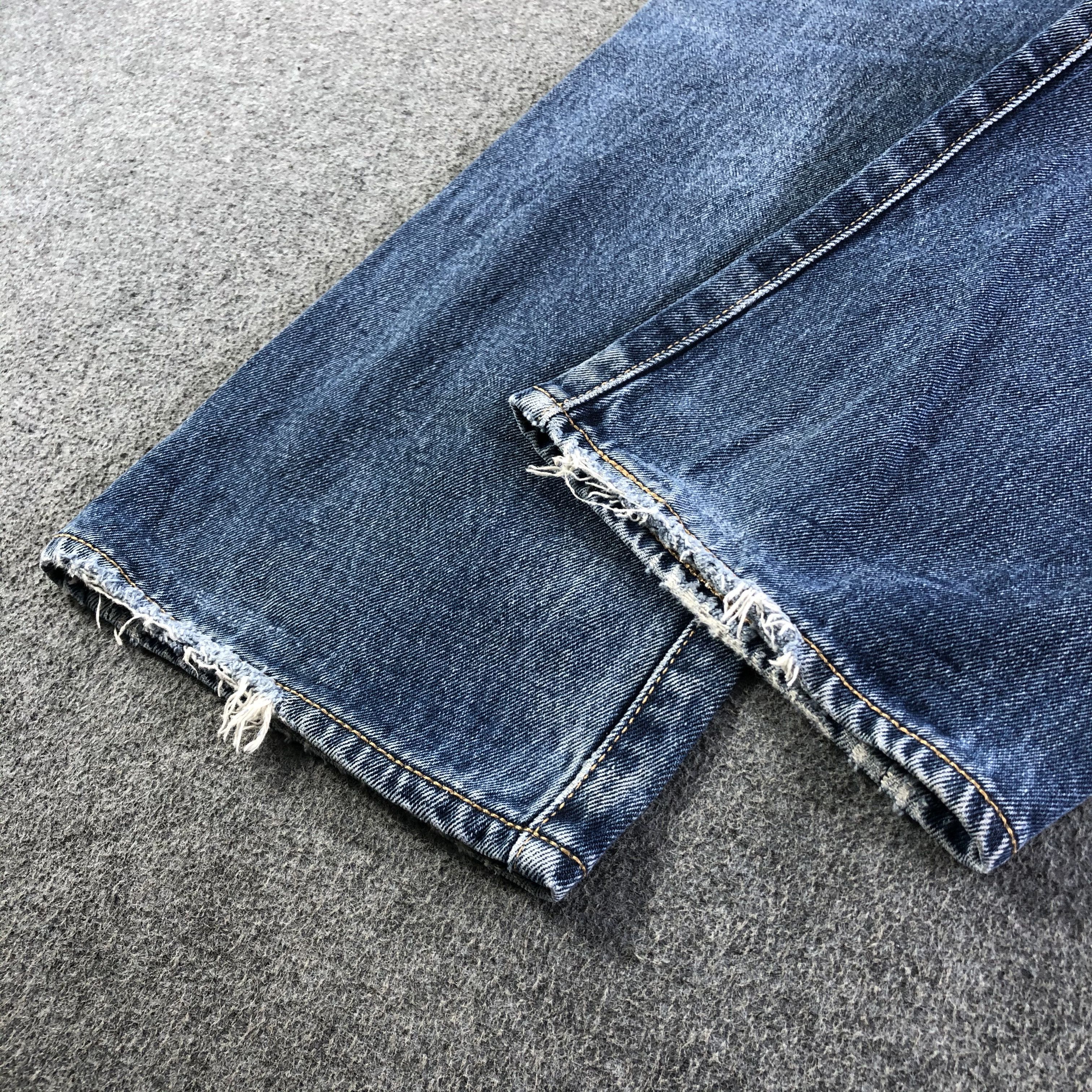 Levi's Vintage Blue Wash Levis 501 Jeans-J3722 Size US 37 - 6 Thumbnail