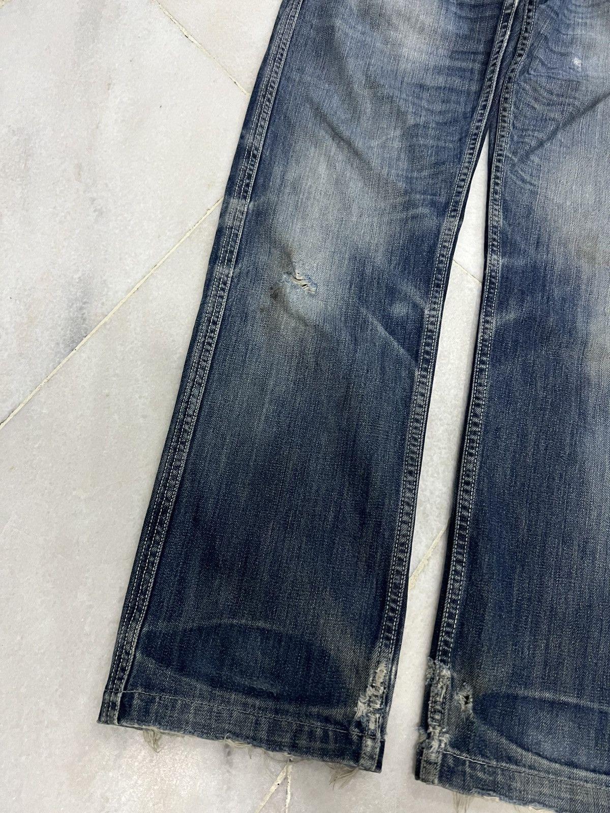 Levi's × Levi's Vintage Clothing 💥Vintage Levis 504 Distressed Mud Wash Jean Size US 32 / EU 48 - 4 Thumbnail