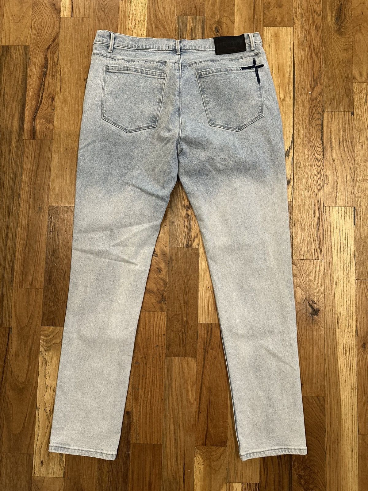 Rta RTA White Spell Lightwash Blue Denim Jeans Sz 36 Size US 36 / EU 52 - 2 Thumbnail