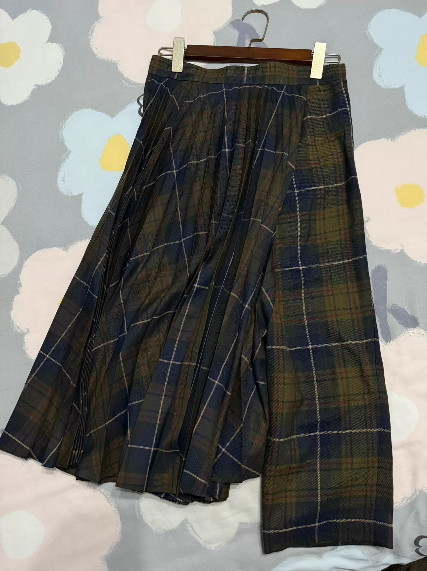 Junya Watanabe Junya Watanabe Pleated Culottes 95 New Waist 72 Size 26" / US 2 / IT 38 - 4 Thumbnail