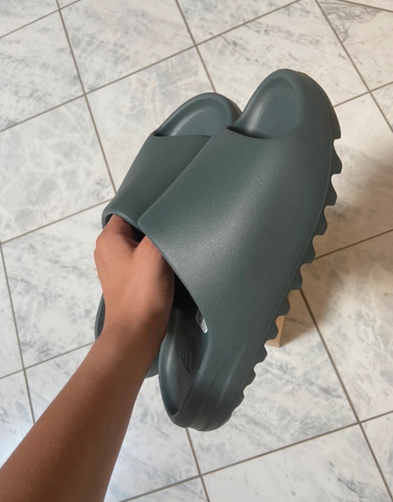 Yeezy Yeezy slide Size US 8.5 / EU 41-42 - 3 Thumbnail