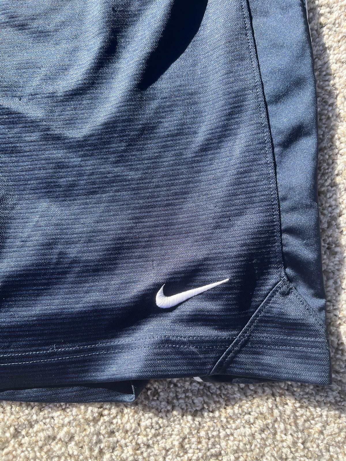 Nike 90s Nike Men's Athletic Shorts - Lightweight and Comfortable Size US 34 / EU 50 - 2 Thumbnail