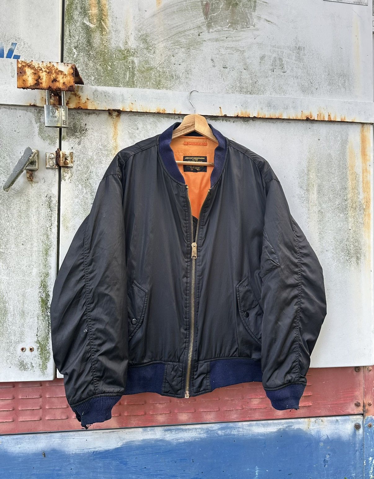 Vintage 🪖Vintage THRASHED MA-1 Man Intermediate Bomber Jacket Size US M / EU 48-50 / 2 - 3 Thumbnail