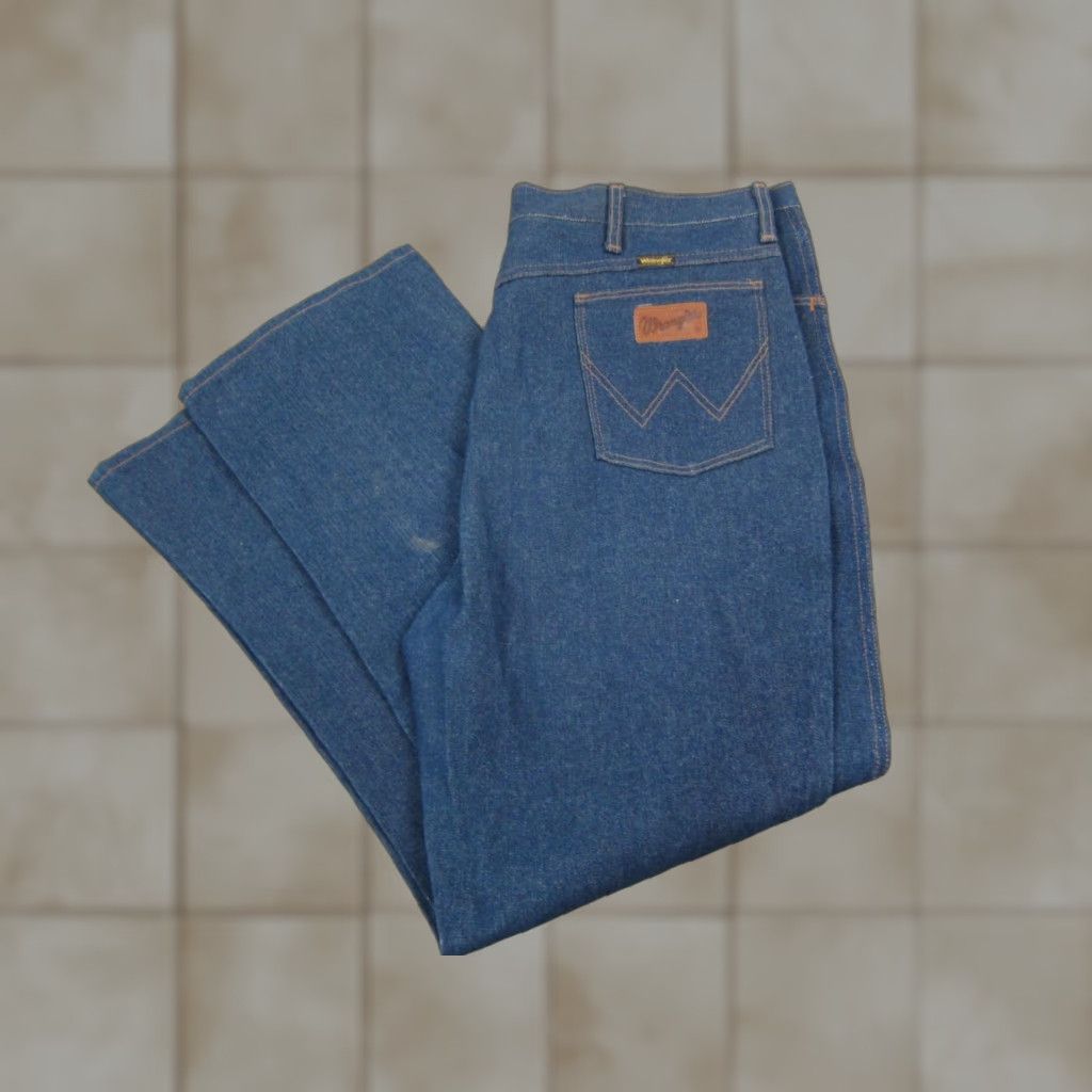 Wrangler Vintage Wrangler Jeans Mens 44 32 Blue Cowboy Bootcut Made in USA Wrangler Cowboy Cut 945DEN 70s Size US 44 / EU 60 - 1 Thumbnail