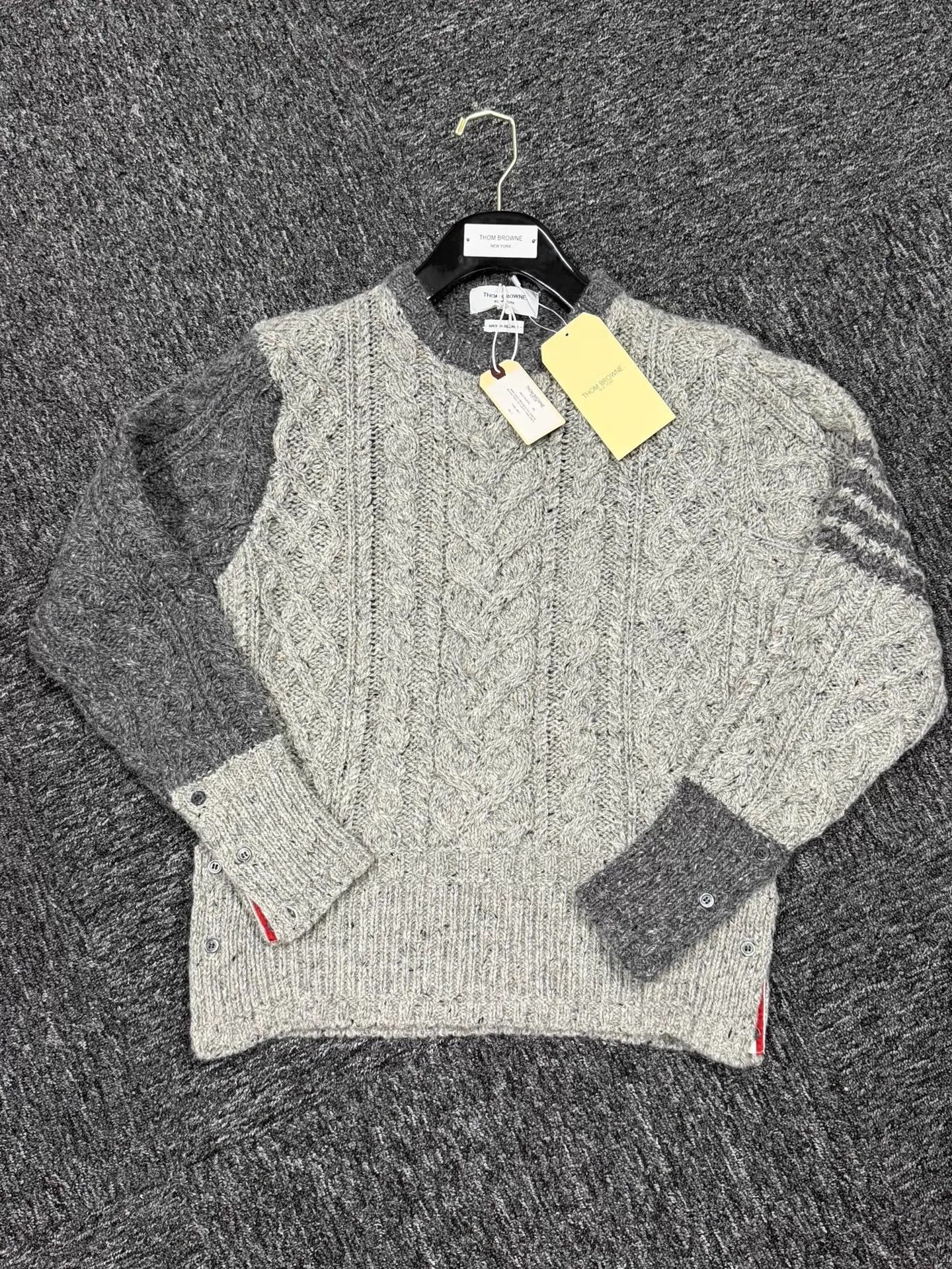 Thom Browne Thom Browne 4-Bar Colorblock Crewneck Sweater Size 2 Size US M / EU 48-50 / 2 - 3 Thumbnail