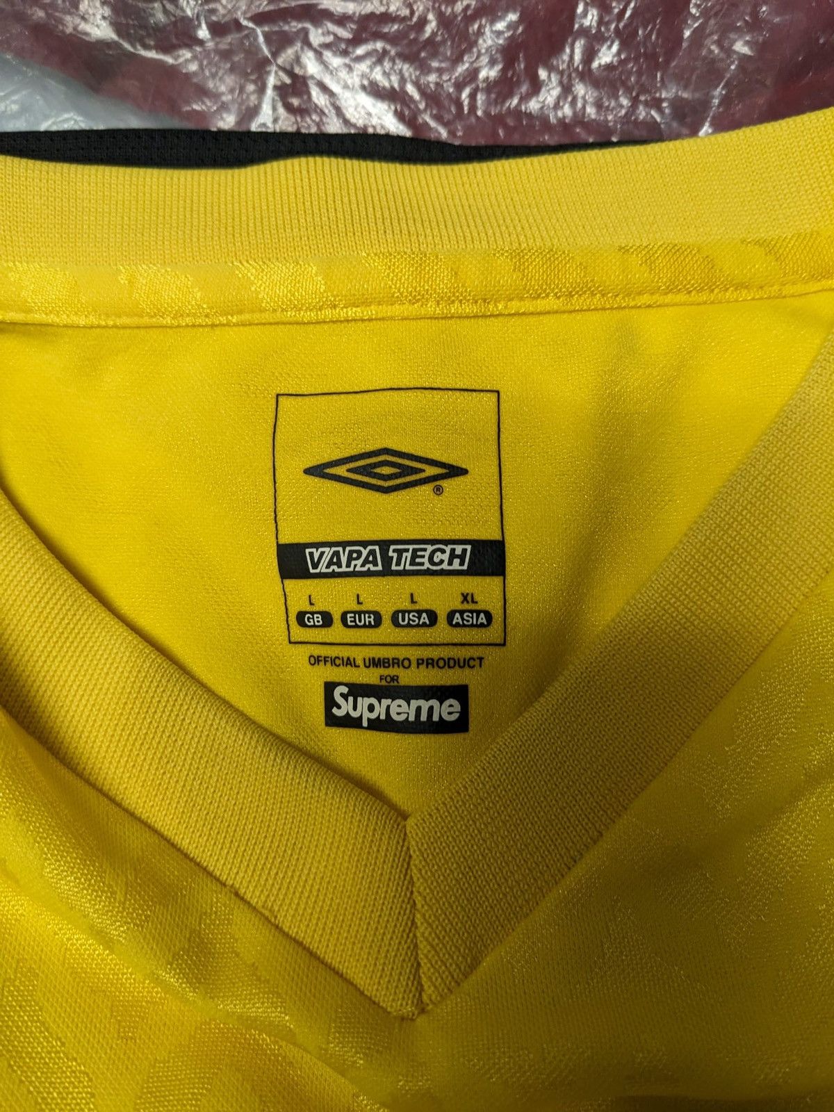 Supreme SS05 Supreme Umbro Arabic Logo Soccer Jersey L Size US L / EU 52-54 / 3 - 13 Thumbnail