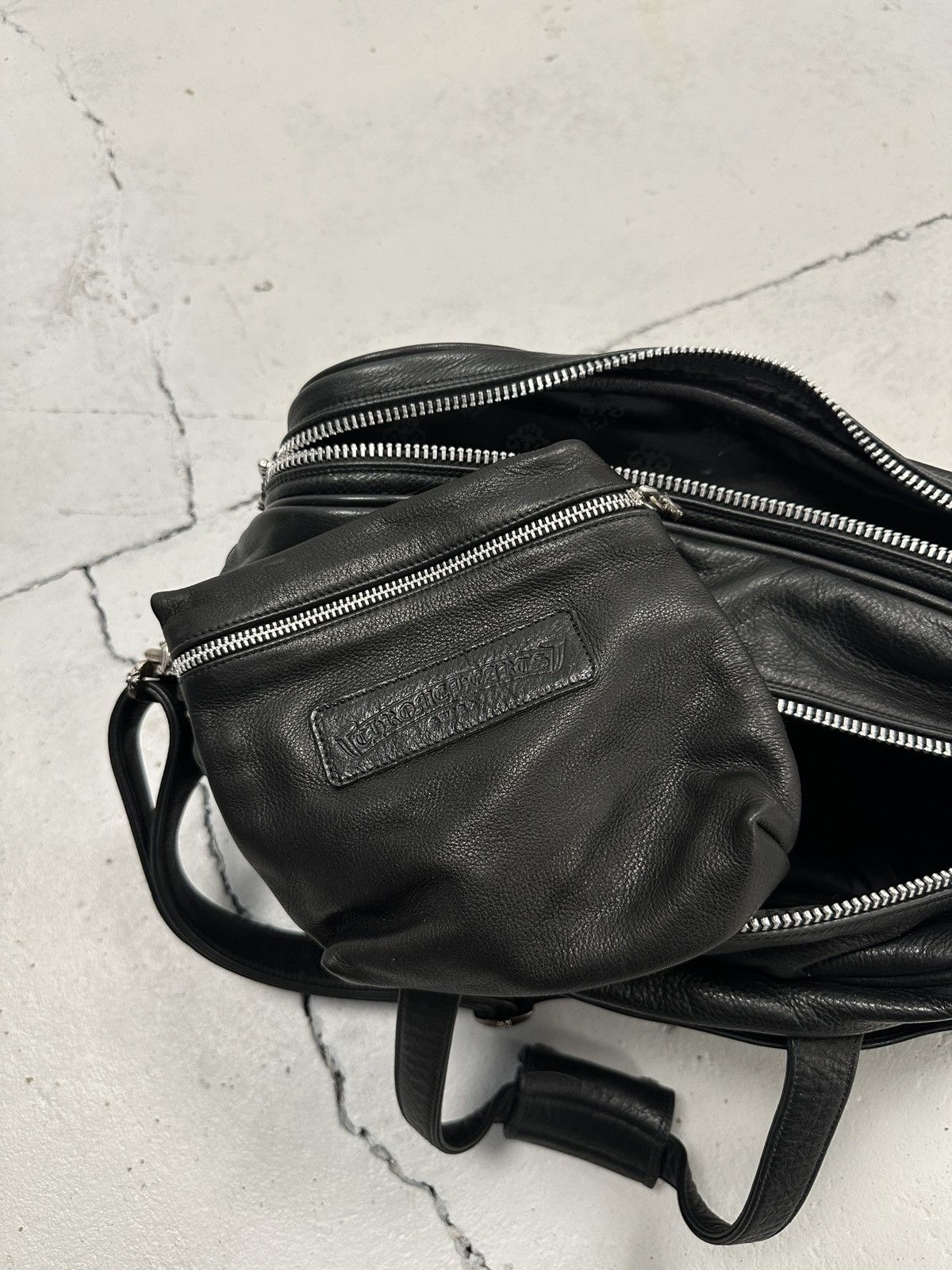 Chrome Hearts Chrome Hearts Fleur Silver Leather Patch Diaper Duffle Bag Size ONE SIZE - 16 Thumbnail