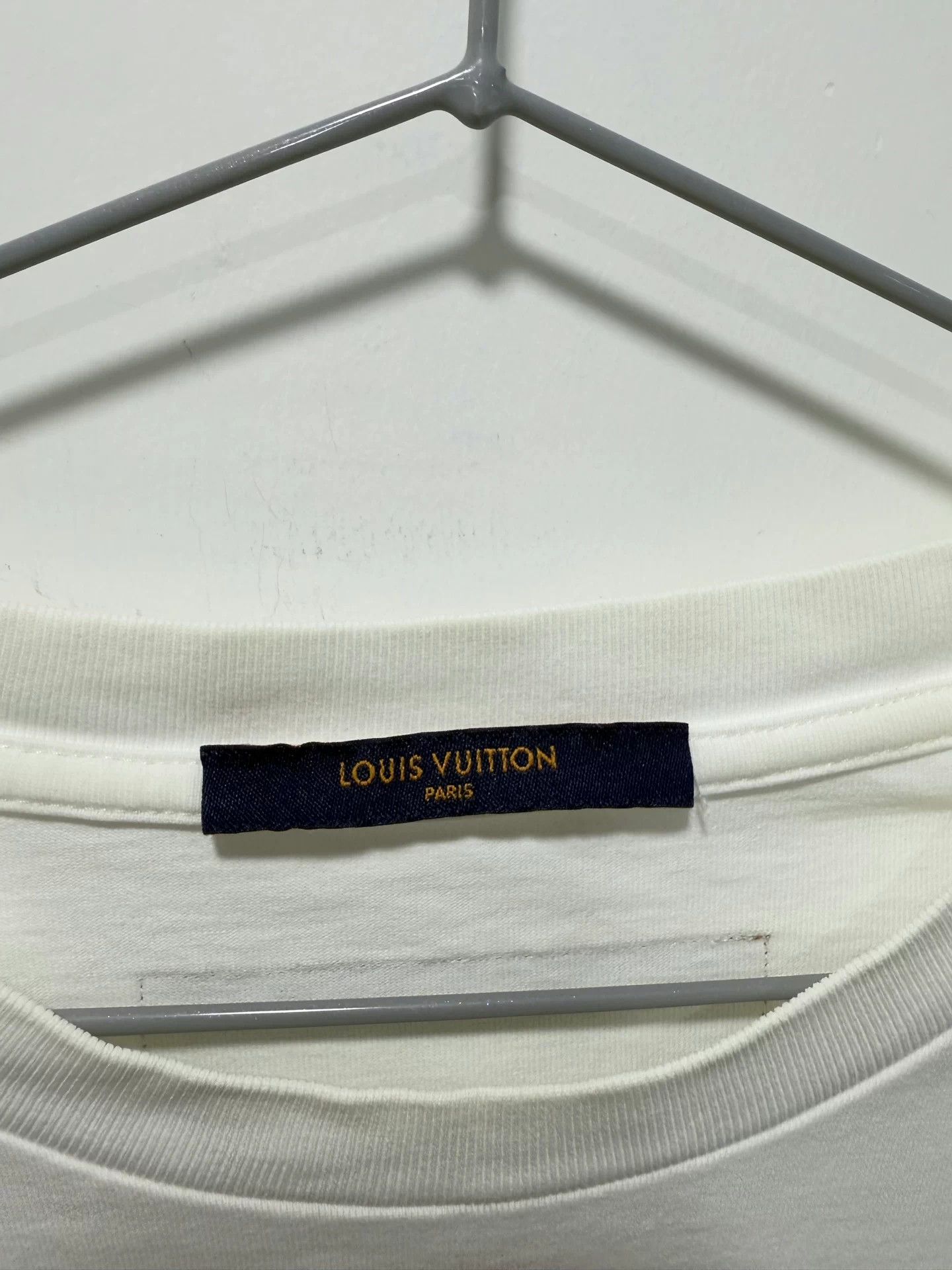 Louis Vuitton Louis Vuitton LV Flame Graffiti Short-Sleeve T-Shirt Size US XL / EU 56 / 4 - 4 Thumbnail