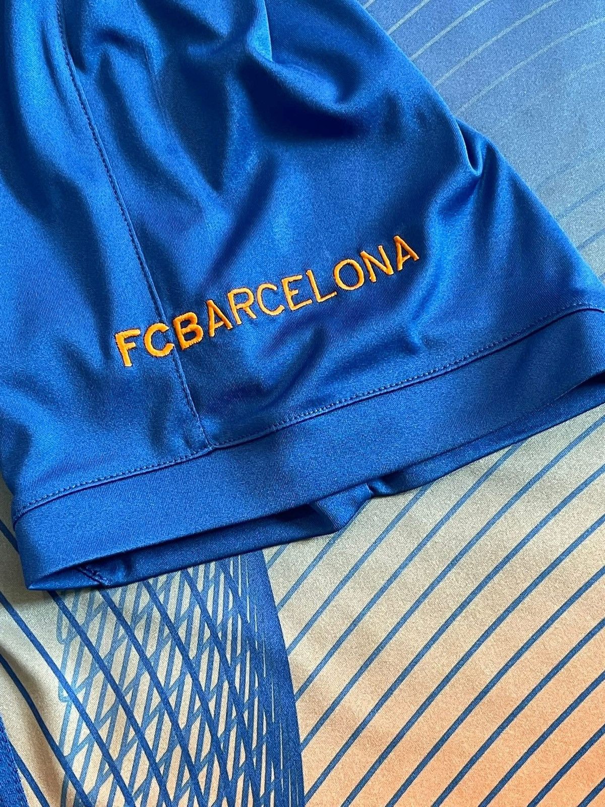Nike Barca 2006 Nike FC Barcelona Training Shirt jersey Size US M / EU 48-50 / 2 - 4 Thumbnail