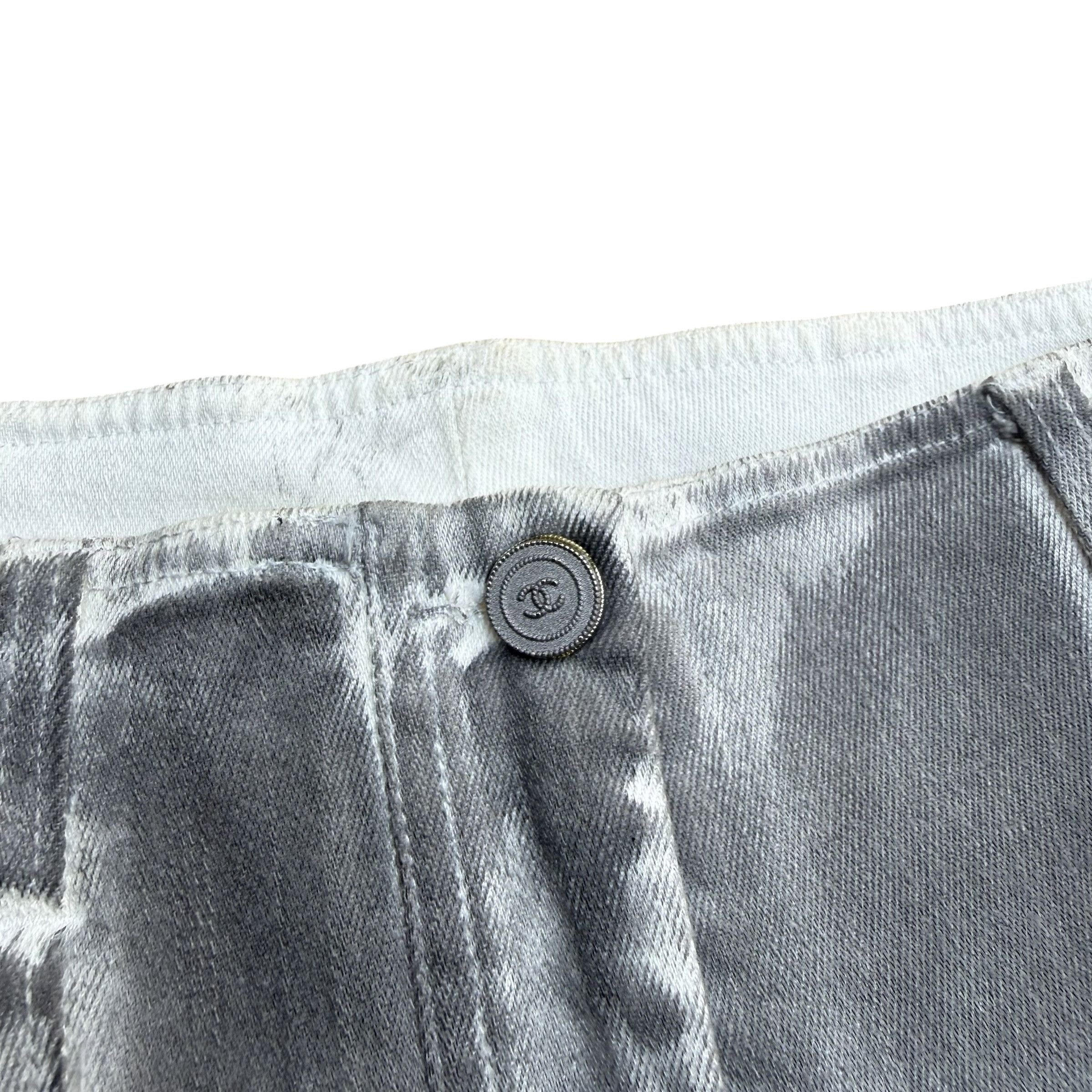 Chanel Chanel Grey Washed Out Denim Jeans Pants with Zip Size 28" / US 6 / IT 42 - 7 Thumbnail