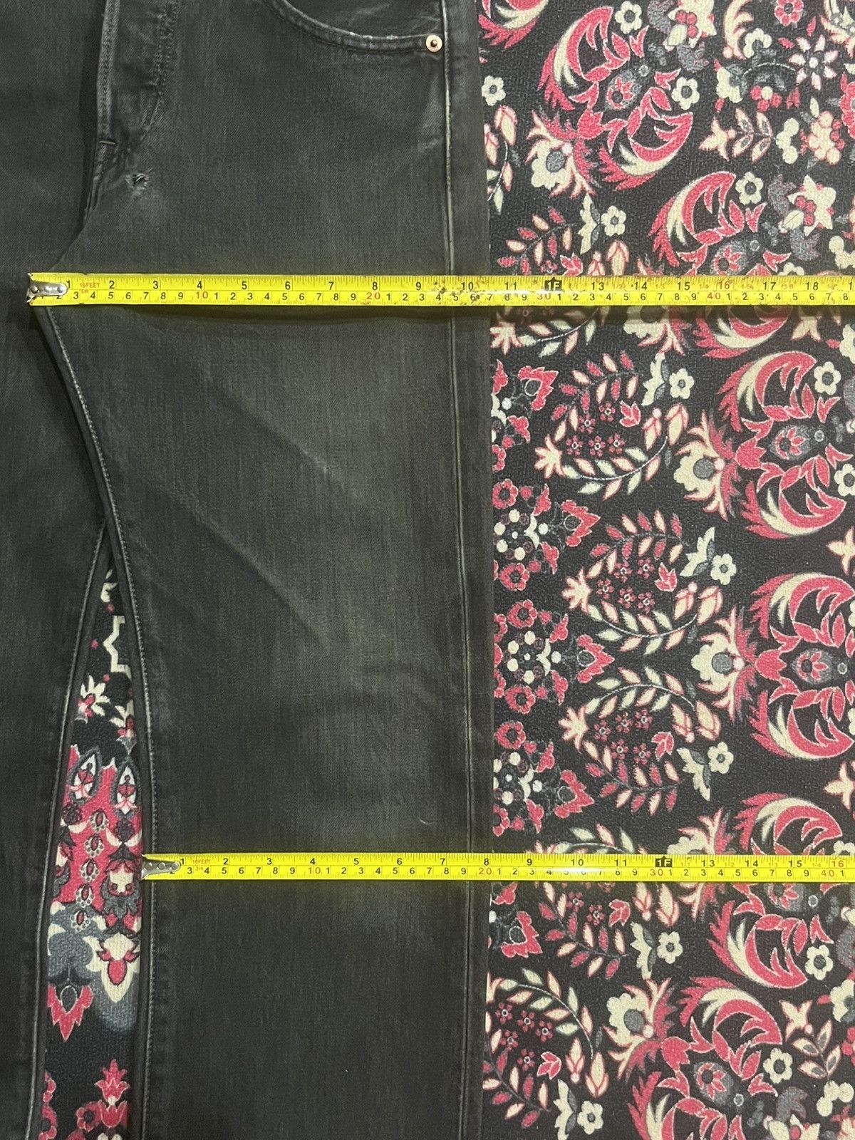 Levi's Vintage Y2K Levi’s 501 Black Faded Washed Frayed Leg Jeans Size US 29 - 18 Thumbnail