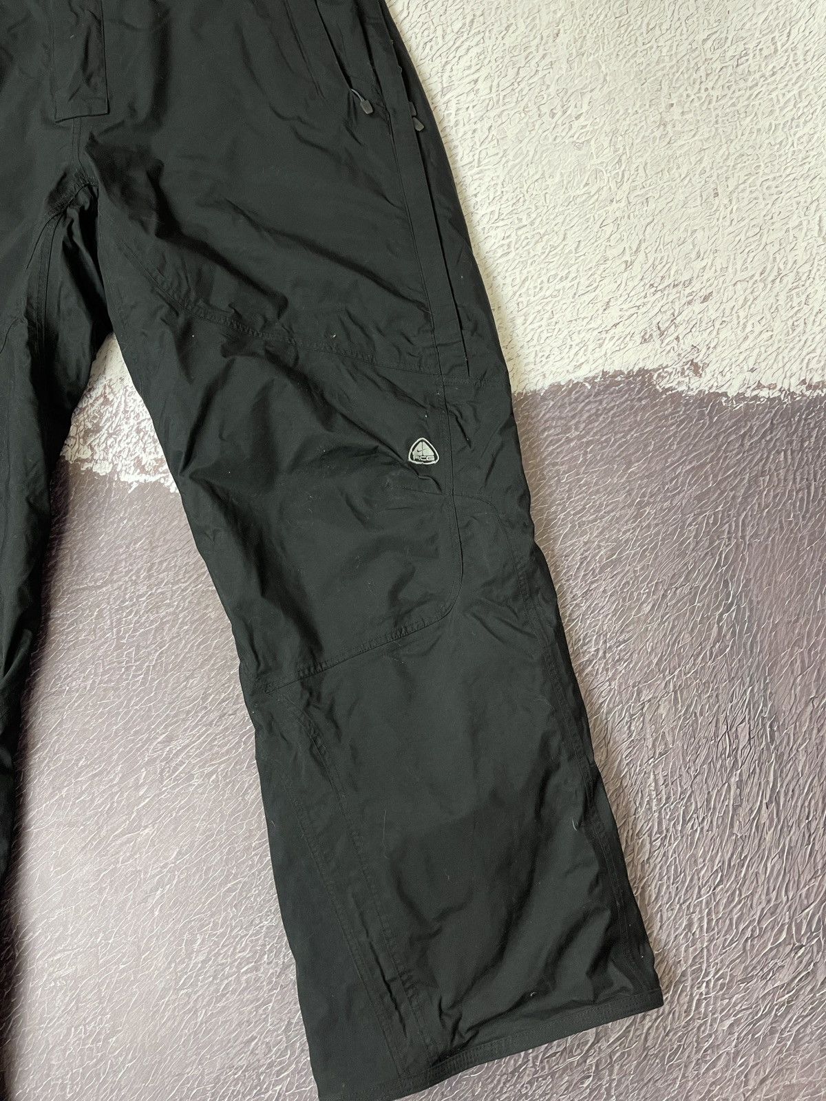 Nike ACG Nike ACG vintage y2k black outdoor snow pants ski Size US 38 / EU 54 - 5 Thumbnail