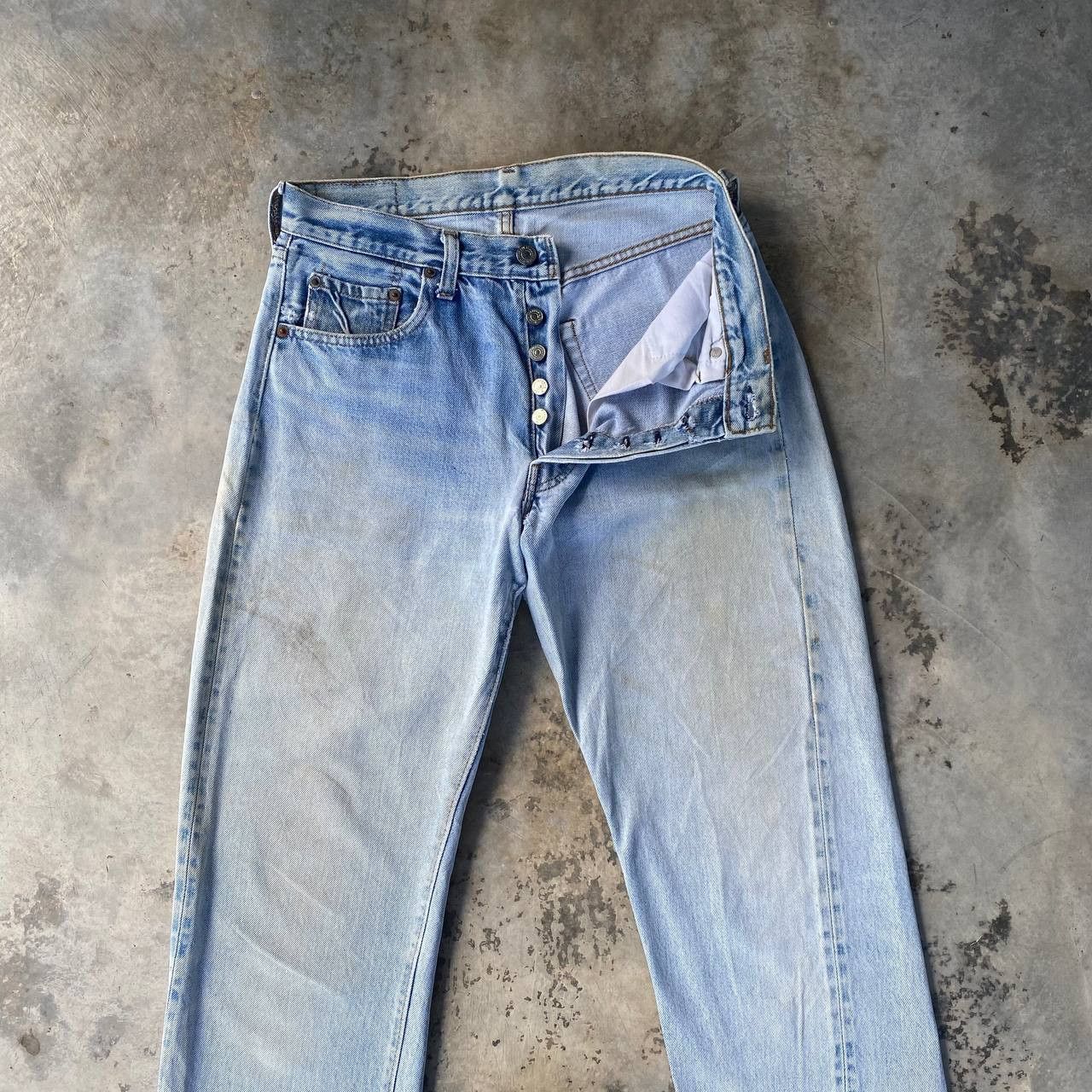 Levi's Vintage Clothing VINTAGE 60s LEVI'S 501 REDLINE SINGLE DIGIT "6" BUTTON Size US 29 - 4 Thumbnail
