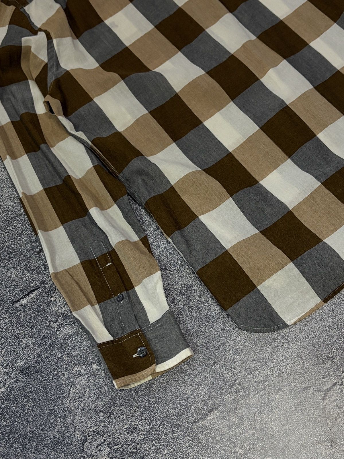 Burberry Burberry London England Large Check Cotton Linen Shirt XL Size US XL / EU 56 / 4 - 5 Thumbnail