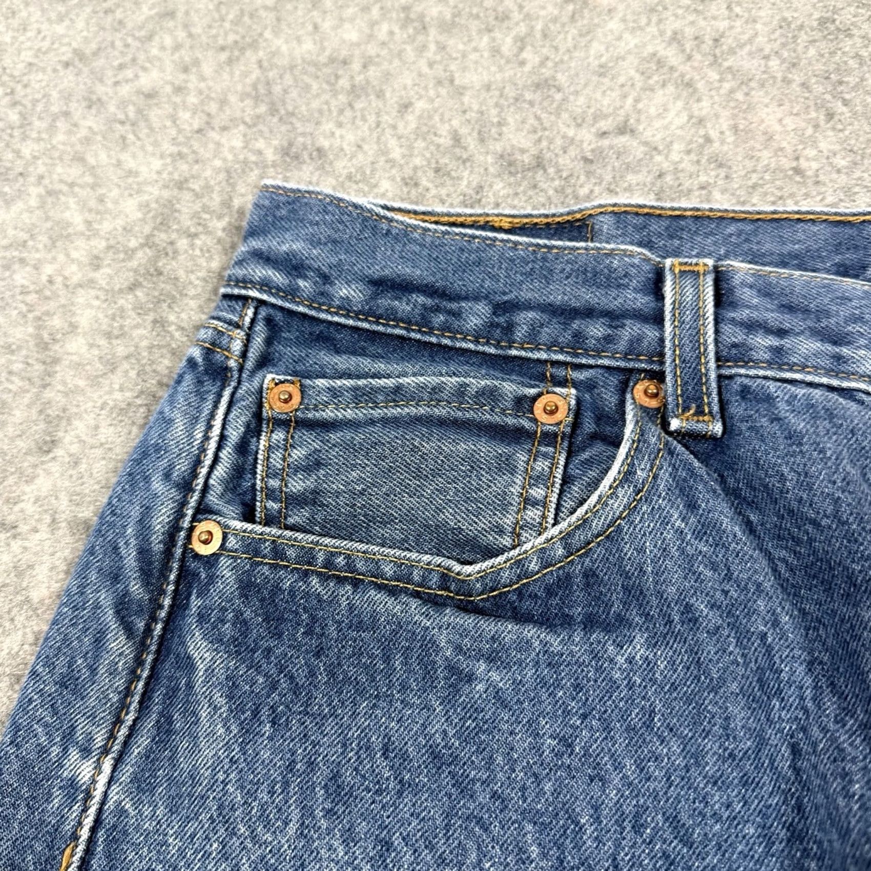 Levi's Levis 501 XX Classic Button Fly Jeans Men's 36x33 Blue Regular Denim Jeans 5-Pocket Straight Vintage No Mens Size US 36 / EU 52 - 4 Thumbnail