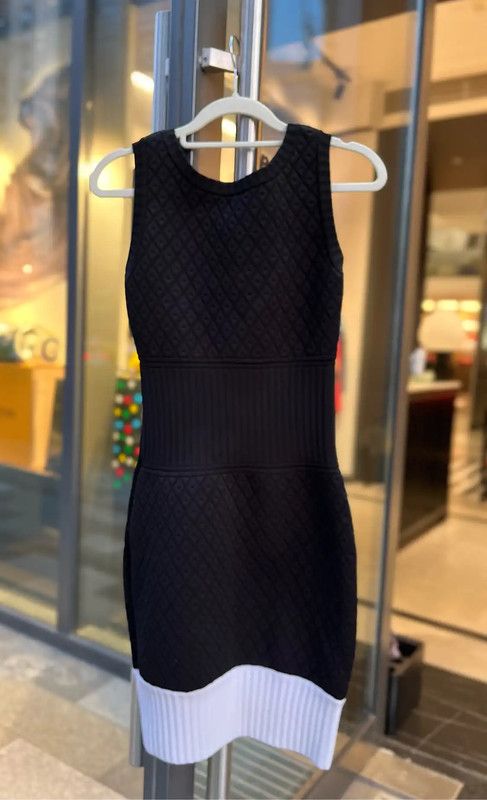 Chanel Chanel Women's L Black Dress 0089 Size L / US 10 / IT 46 - 1 Thumbnail