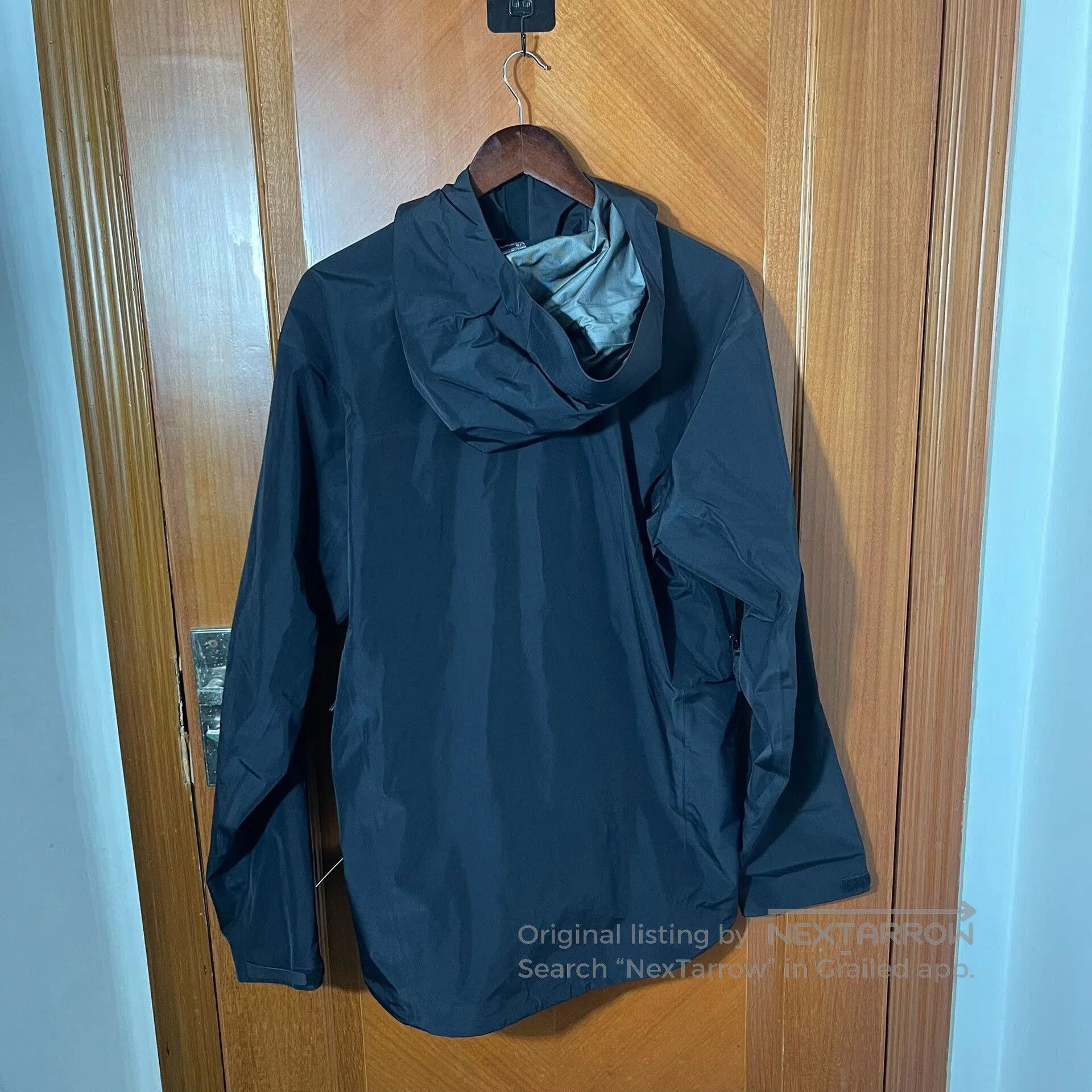 Arc'teryx Arcteryx BETA LT Men's Hooded Jacket. Size US L / EU 52-54 / 3 - 7 Thumbnail