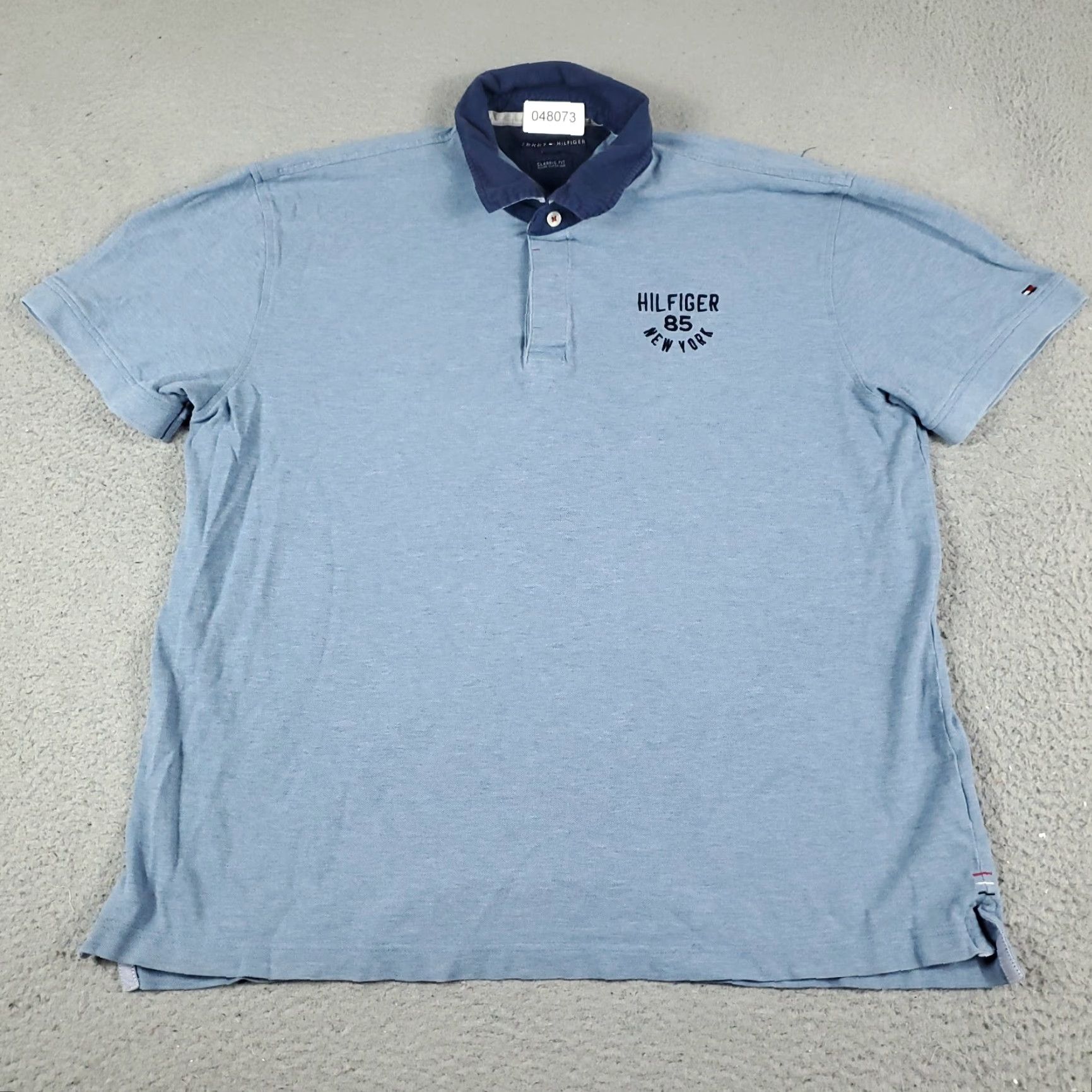 Tommy Hilfiger Tommy Hilfiger Polo Shirt Mens Large Blue Casual Short Sleeve, Regular Fit, 100% Cotton, Logo Accent, Button-Front Collar Polo Size US L / EU 52-54 / 3 - 2 Thumbnail