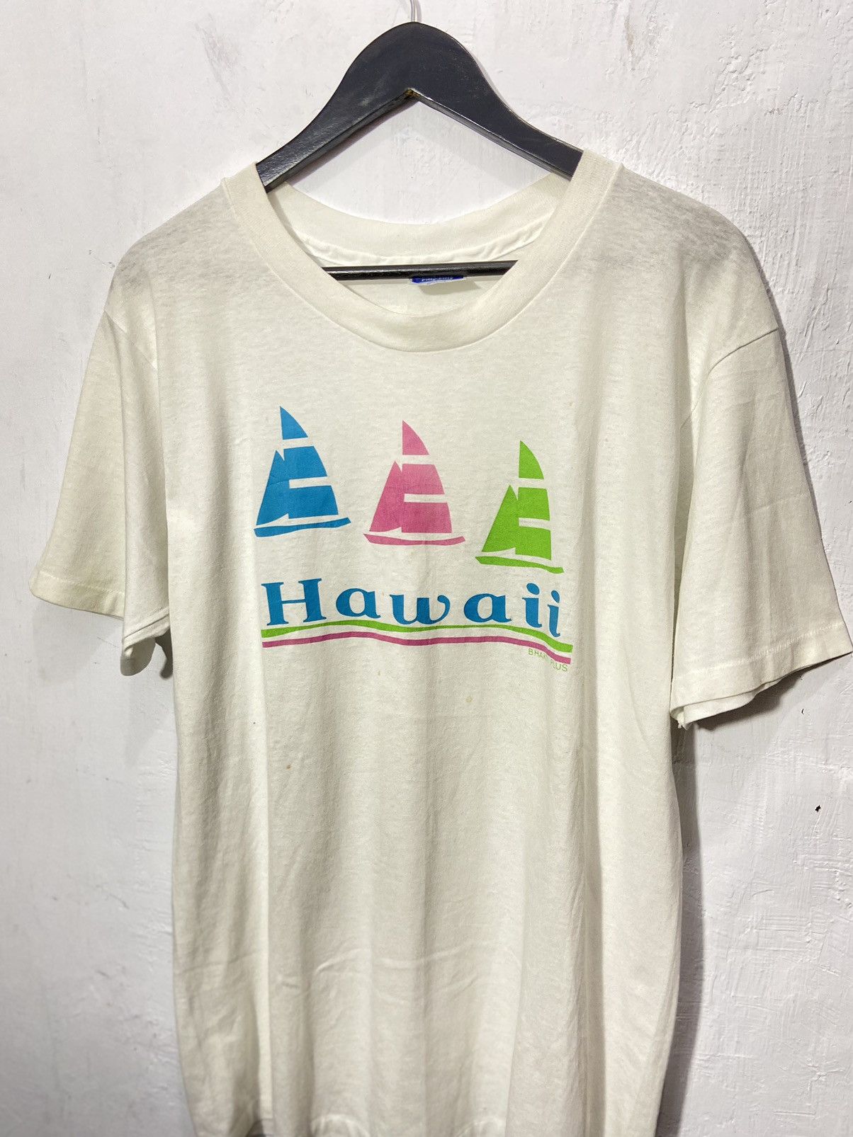 Hanes × Vintage Vintage Hawaii ©️Bhakti Plus Tshirt Size US M / EU 48-50 / 2 - 2 Thumbnail
