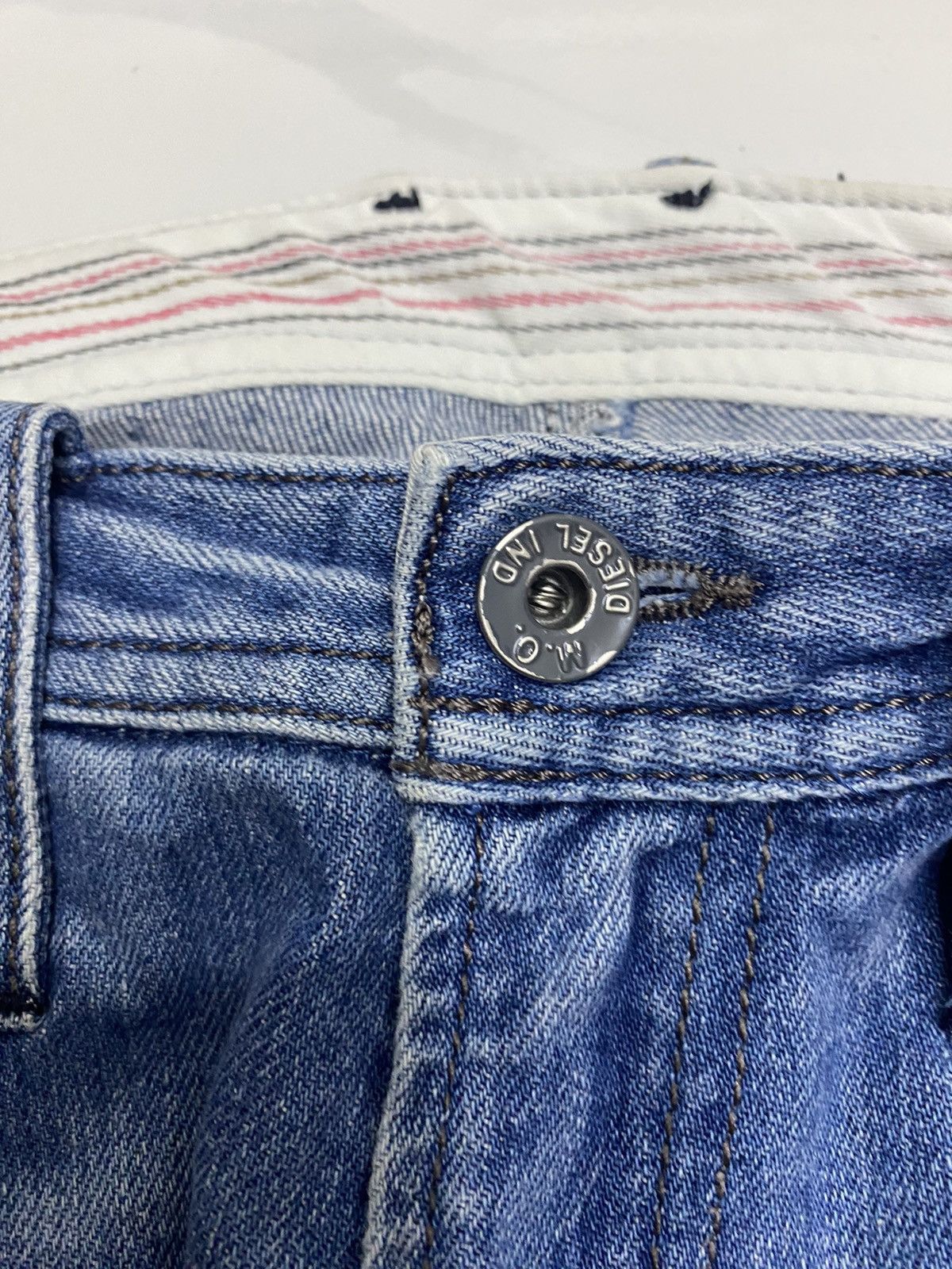 Dior 🔥VINTAGE DIESEL INDUSTRY GLOOVY SLIM CUT DISTRESSED DENIM Size US 34 / EU 50 - 9 Thumbnail