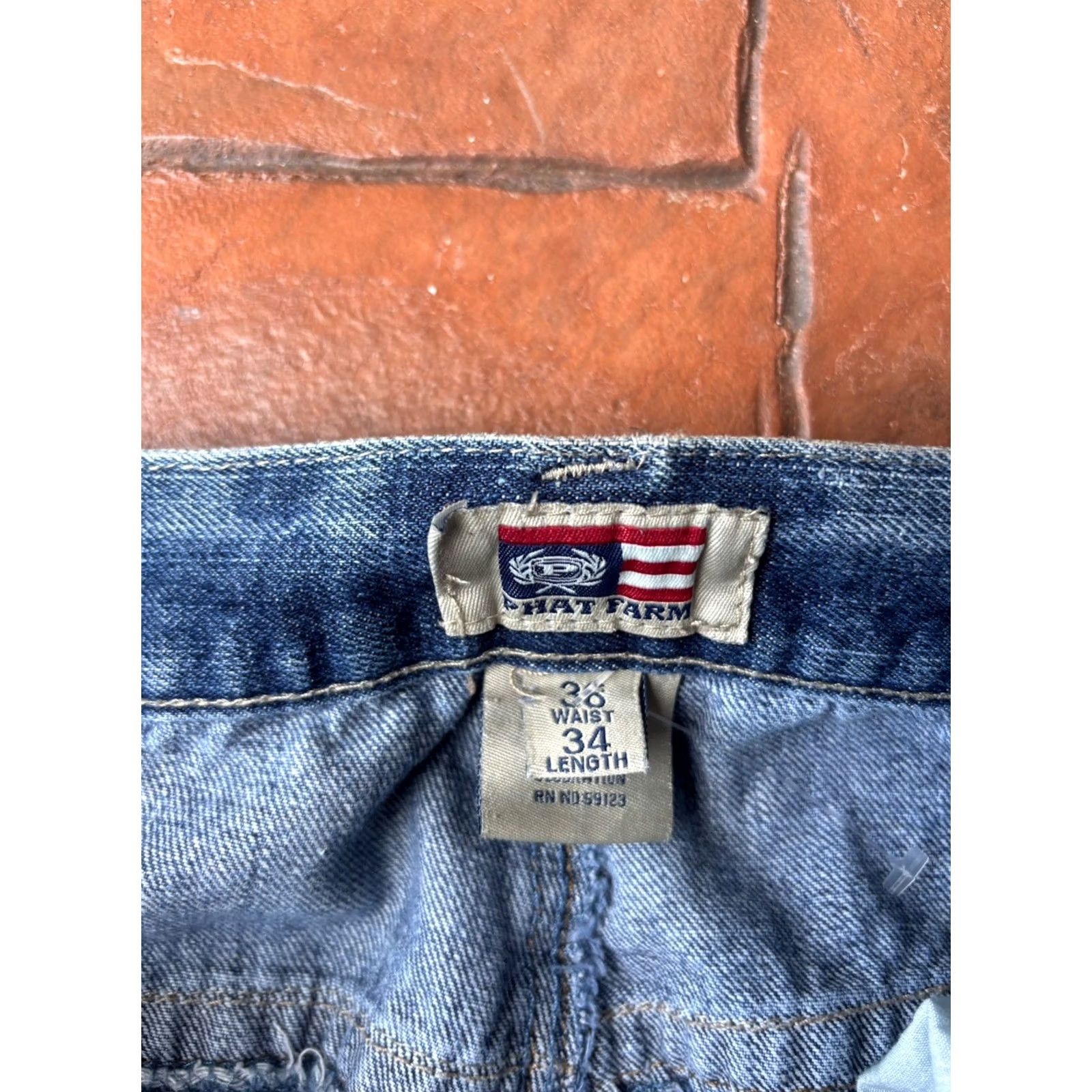 Phat Farm VINTAGE Phat Farm Jeans Y2K Baggy Skater Hip-Hop Grunge Distressed Men’s 36x34 Size US 36 / EU 52 - 3 Thumbnail