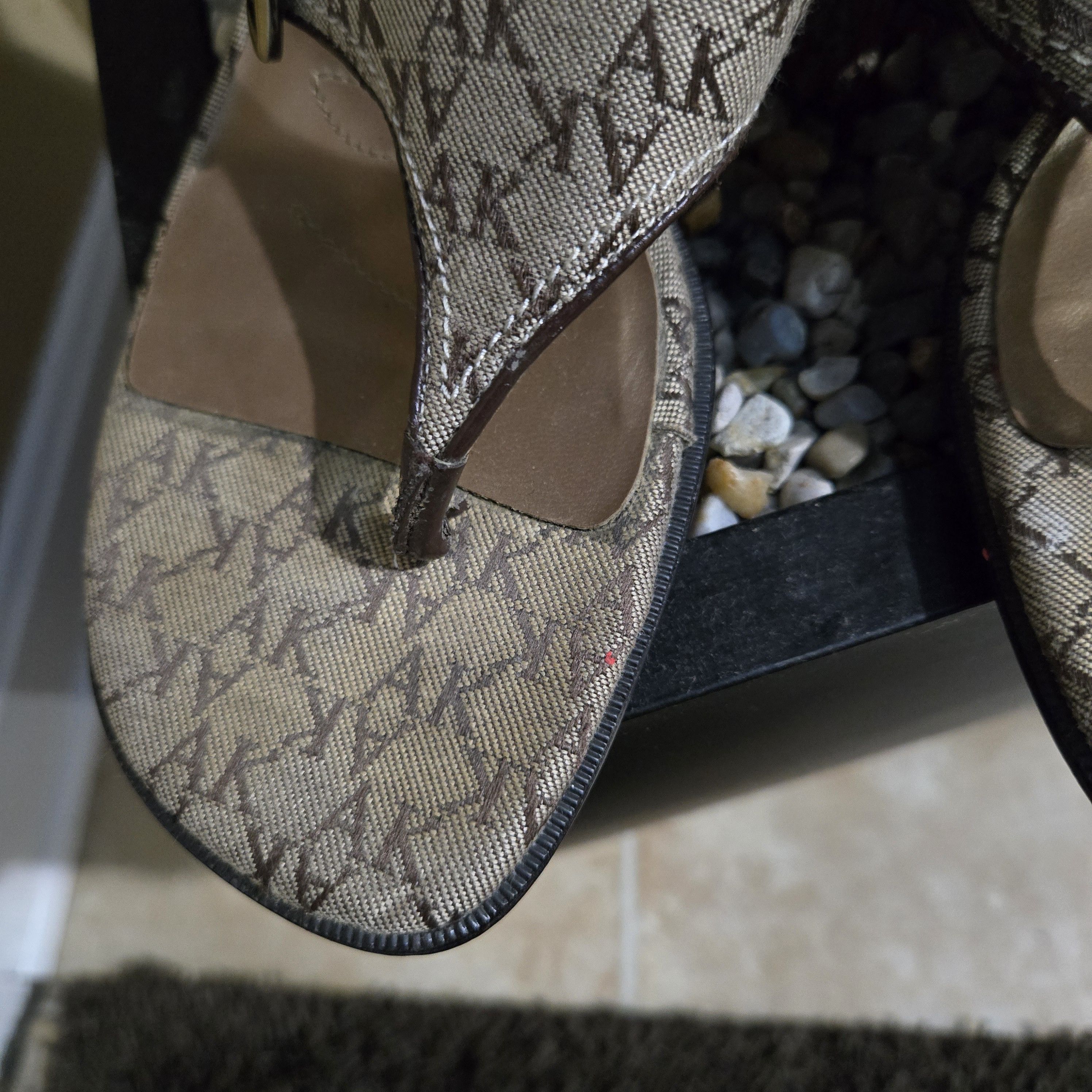 Anne Klein Anne Klein Classic Signature Heeled Thong Sandals Size US 7.5 / IT 37.5 - 3 Thumbnail