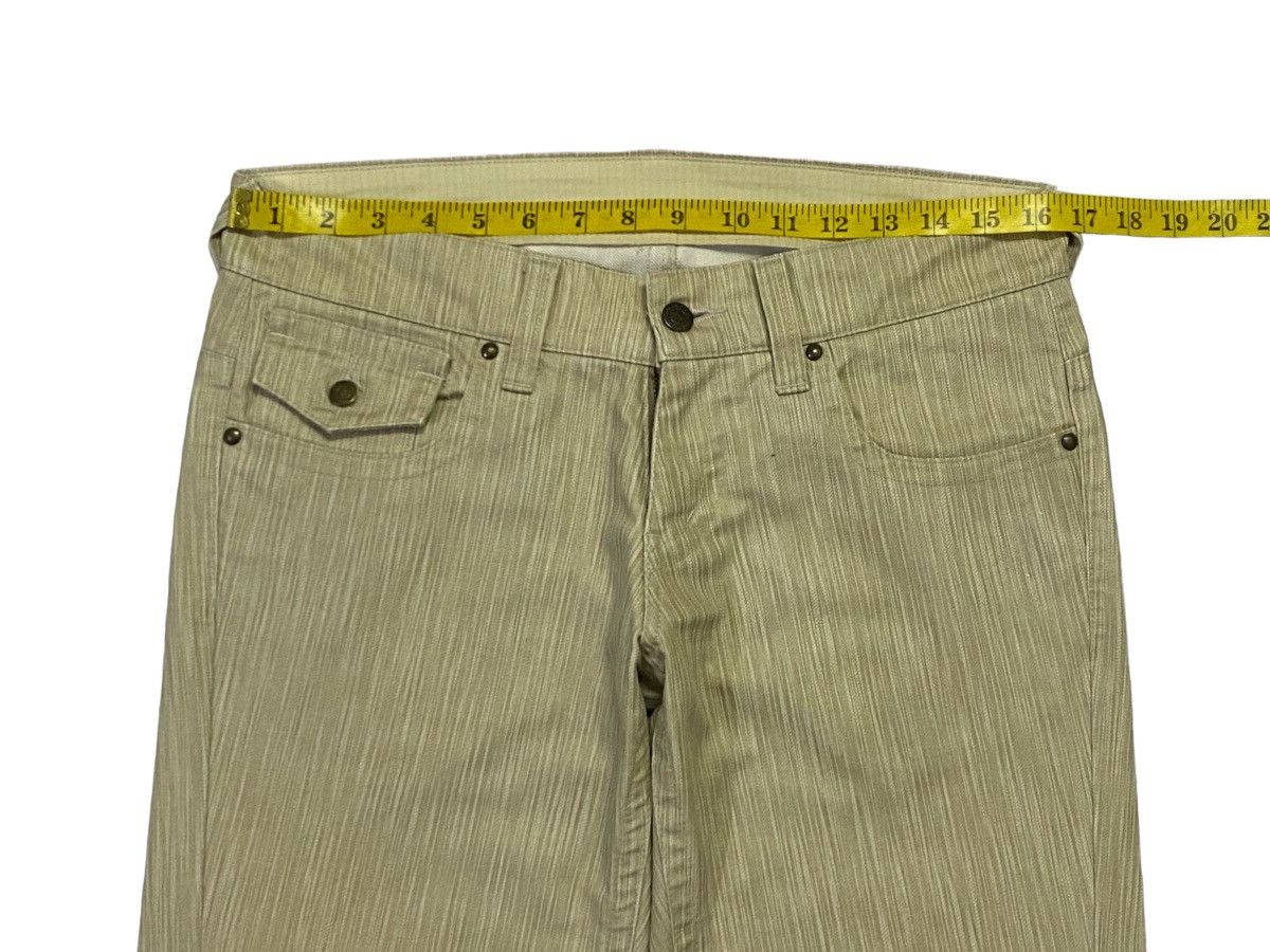 Tornado Mart 💃Tornado Mart Flare Embossed Stripes Spiral Cut Jeans Size US 32 / EU 48 - 4 Thumbnail
