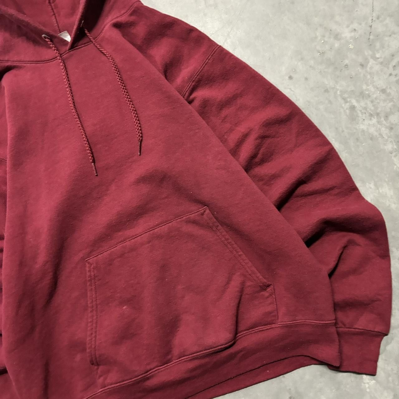 Russell Athletic × Vintage Crazy Vintage Y2K/2000s Red Blank Russell Style Essential Pullover Hoodie! Size US S / EU 44-46 / 1 - 4 Thumbnail