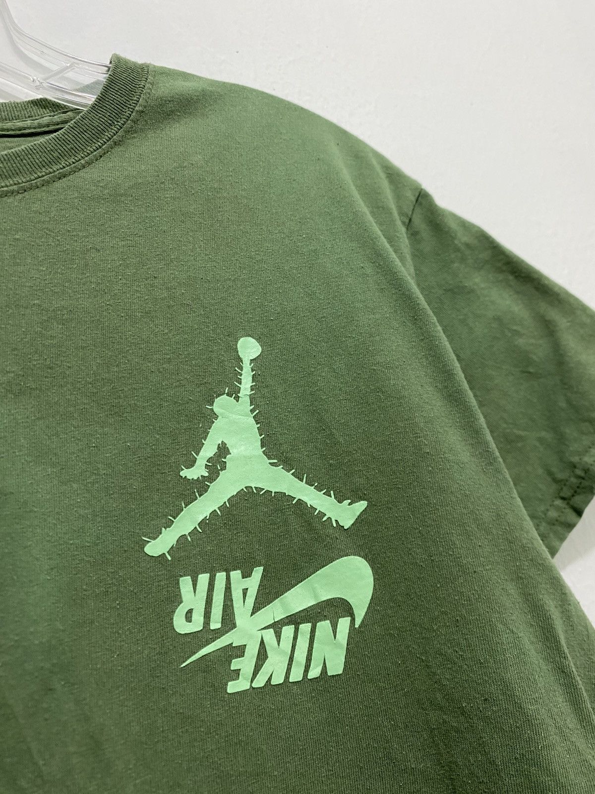 Jordan Brand × Travis Scott Travis Scott x Jordan Cactus Jack Highest T Shirt Size US M / EU 48-50 / 2 - 3 Thumbnail