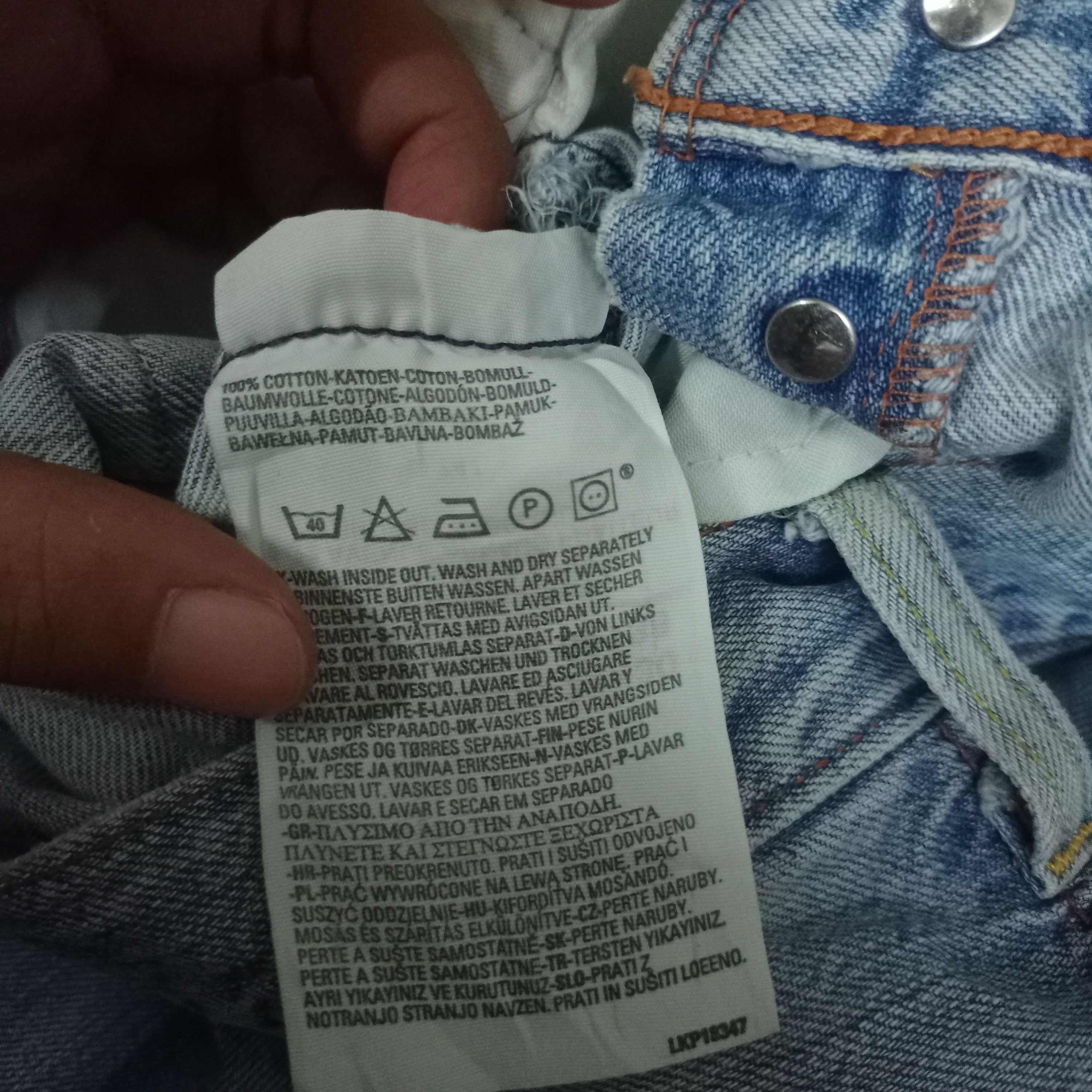 Levi's × Levi's Vintage Clothing Vintage Levis 501 Fade Wash Distressed Baggy Jeans 32x30 Size US 32 / EU 48 - 9 Thumbnail