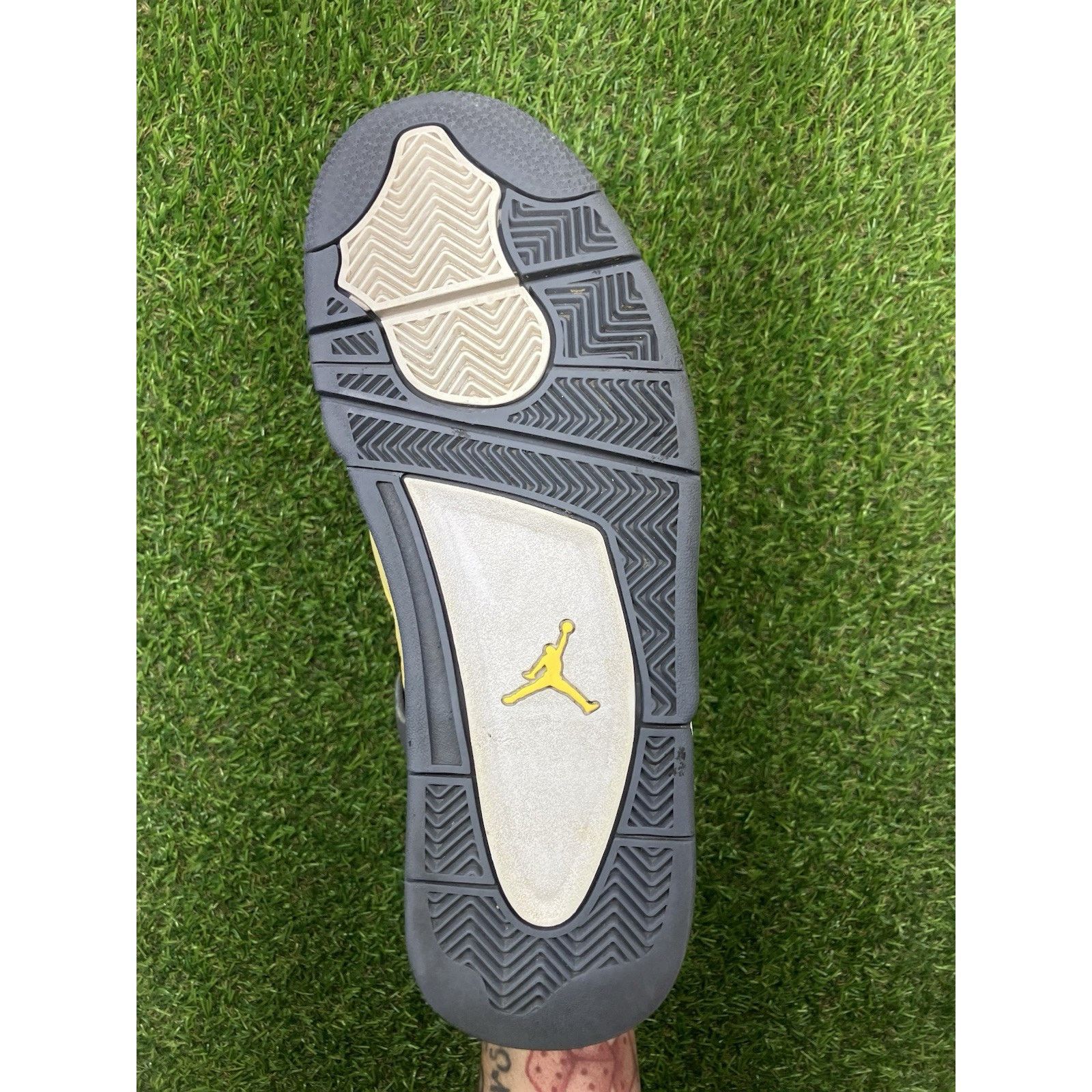Jordan Brand Nike Air Jordan 4 Retro ' Lightning ' | GREAT CONDITION! Size US 8.5 / EU 41-42 - 17 Thumbnail