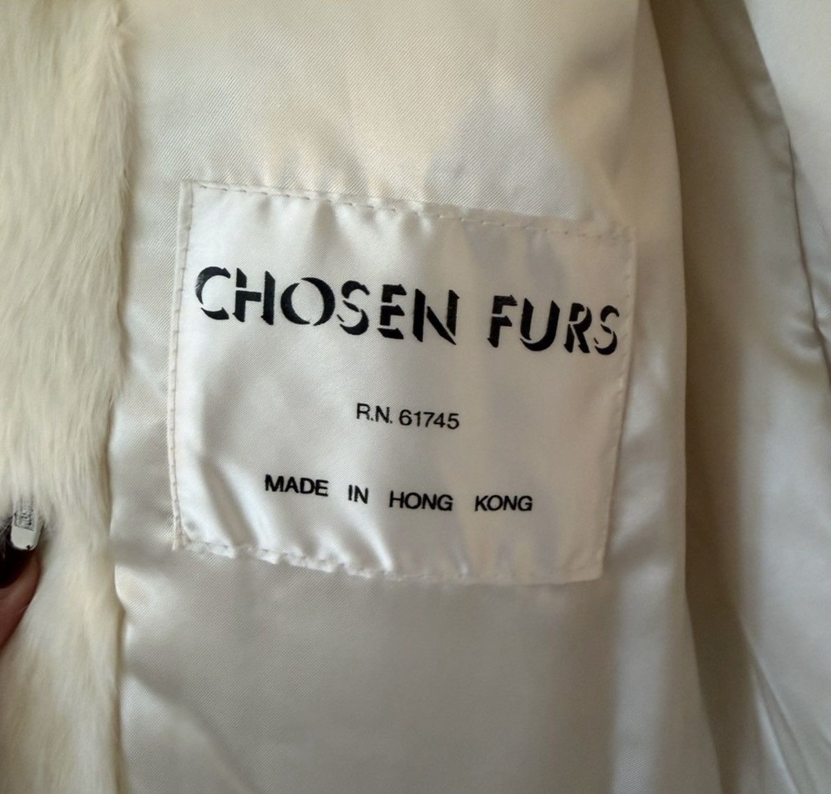Vintage Vintage 70s Ivory Rabbit Fur Belted Coat (M) Size M / US 6-8 / IT 42-44 - 7 Thumbnail