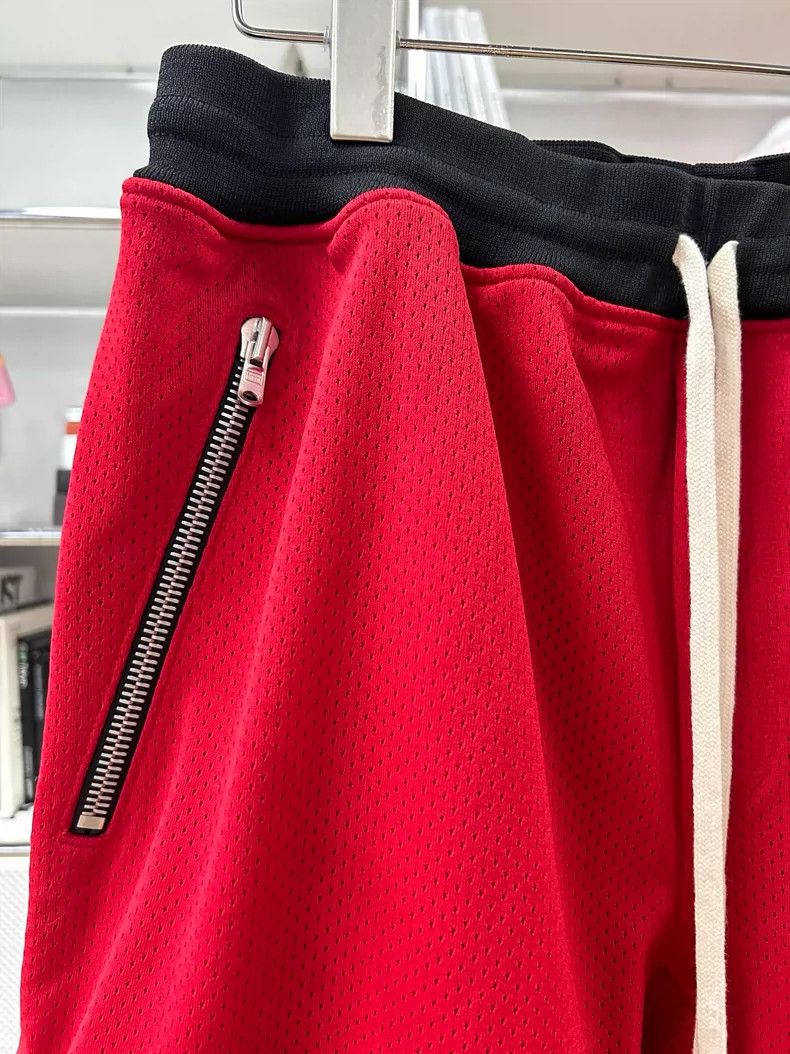 Fear of God Fear of God Red mesh men's shorts Size US 30 / EU 46 - 4 Thumbnail