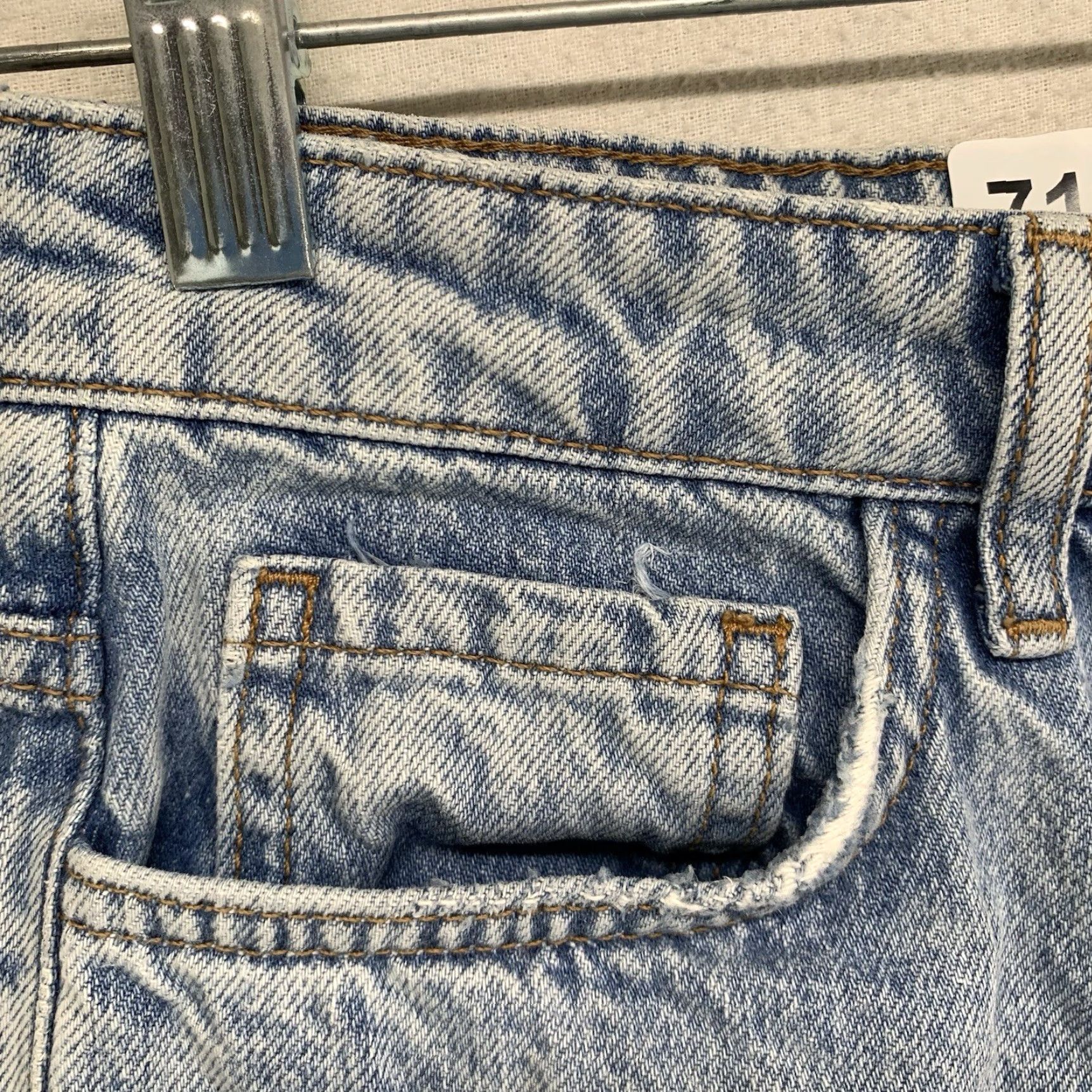 Bdg BDG Urban Outfitters Women's High Rise Cheeky Distressed Denim Shorts 27 Blue Casual 90s Size 27" / US 4 / IT 40 - 7 Thumbnail
