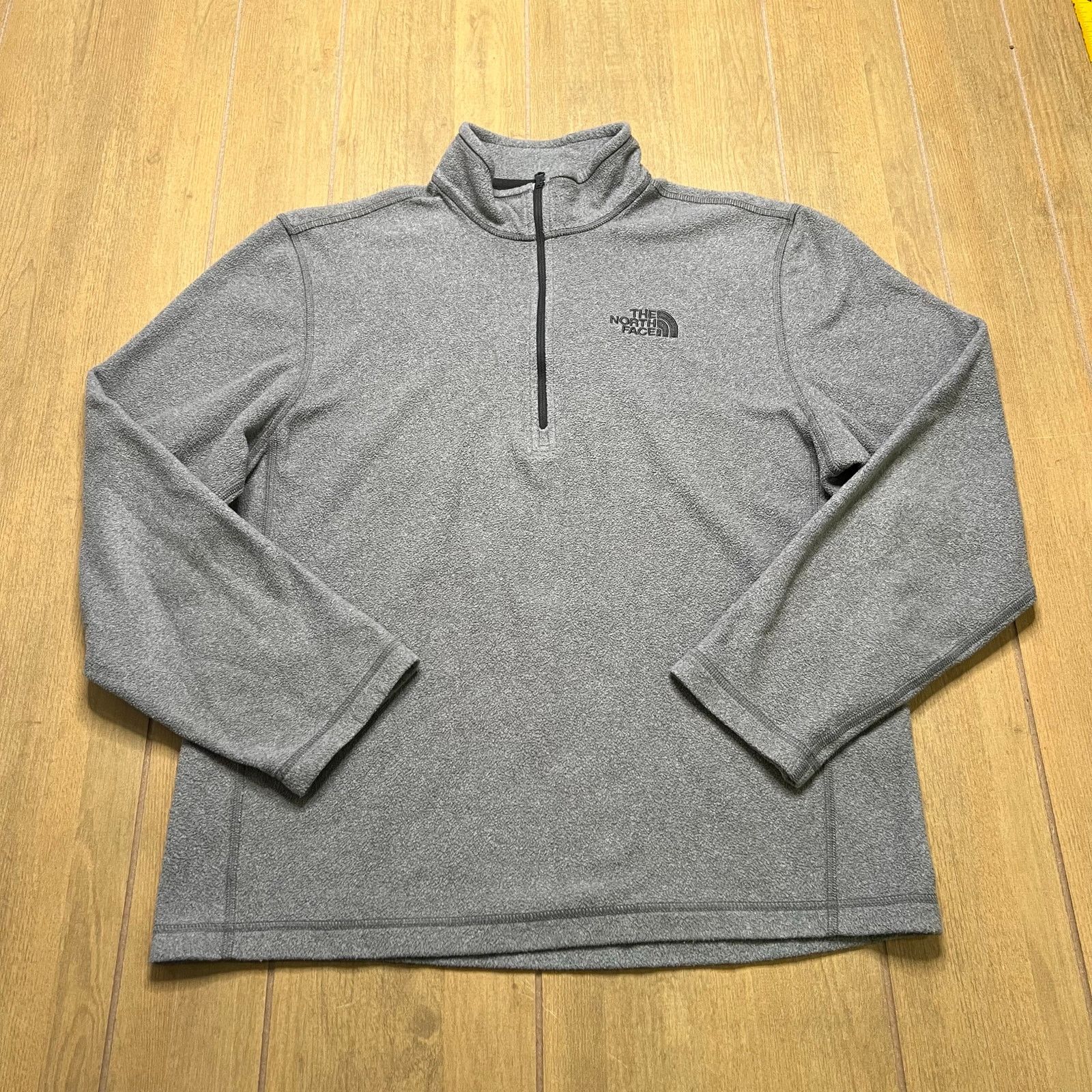 The North Face The North Face gray 1/4 zip lightweight pullover fleece Sz M Size US M / EU 48-50 / 2 - 1 Thumbnail