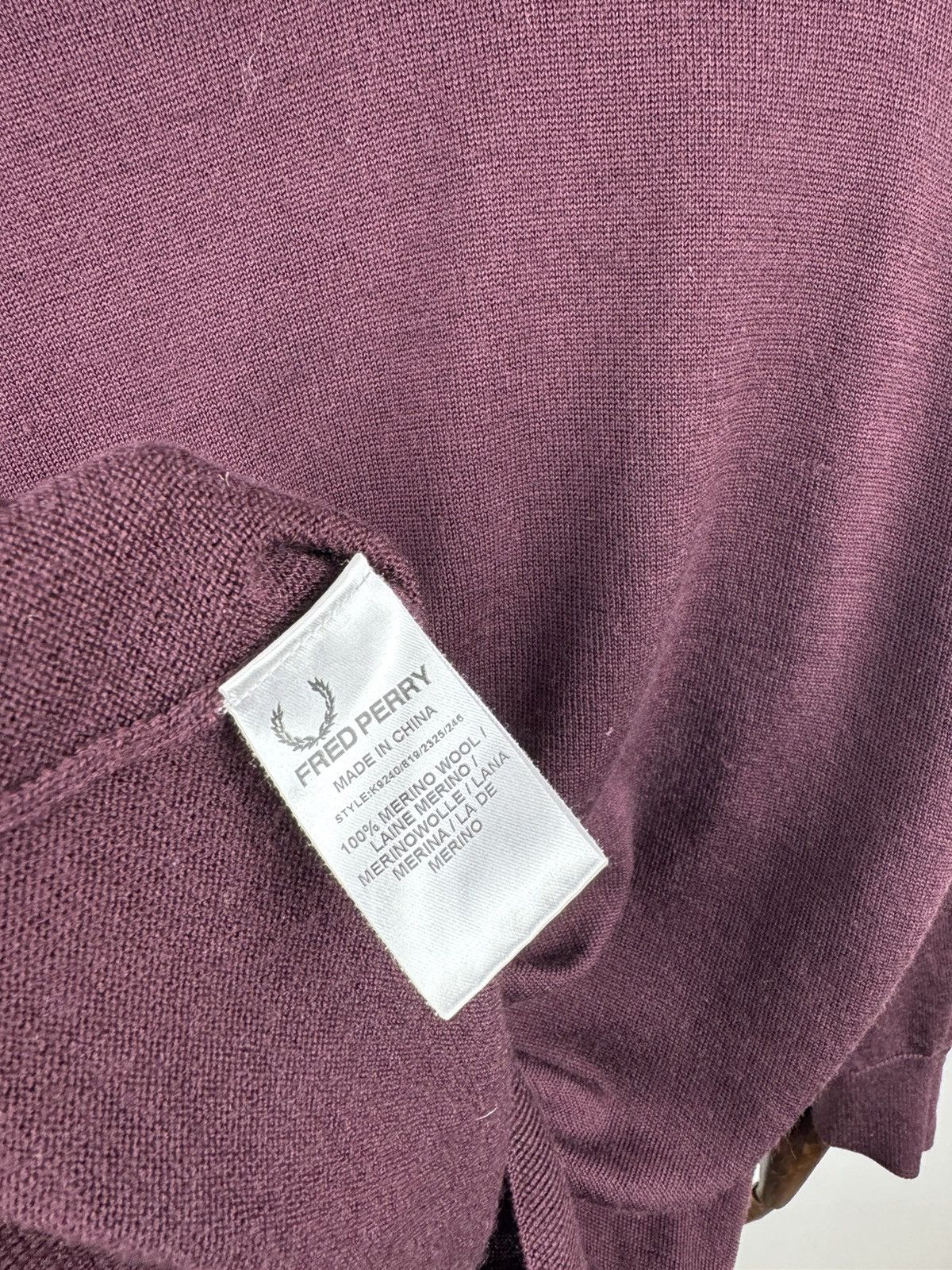 Fred Perry Men’s Fred Perry Merino Wool V-Neck Sweater size M Size US M / EU 48-50 / 2 - 5 Thumbnail