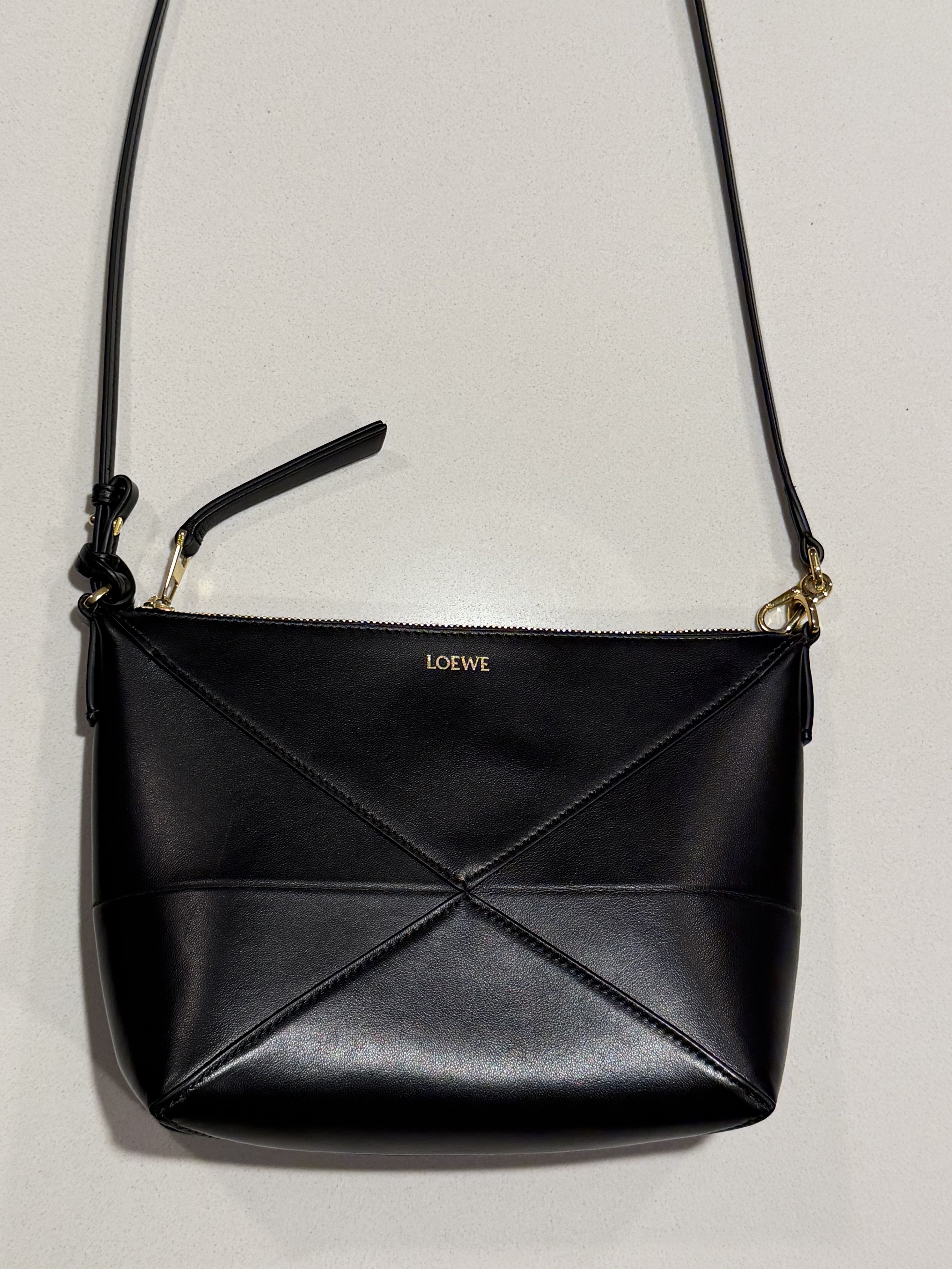 Loewe Loewe Leather Crossbody Bag – Near New – Full Set – Black Size ONE SIZE - 9 Thumbnail