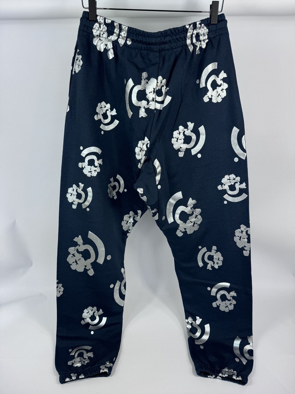 DENIM TEARS x BSTROY SILVER LOGO PRINT JOGGERS Size US 32 / EU 48 - 3 Thumbnail