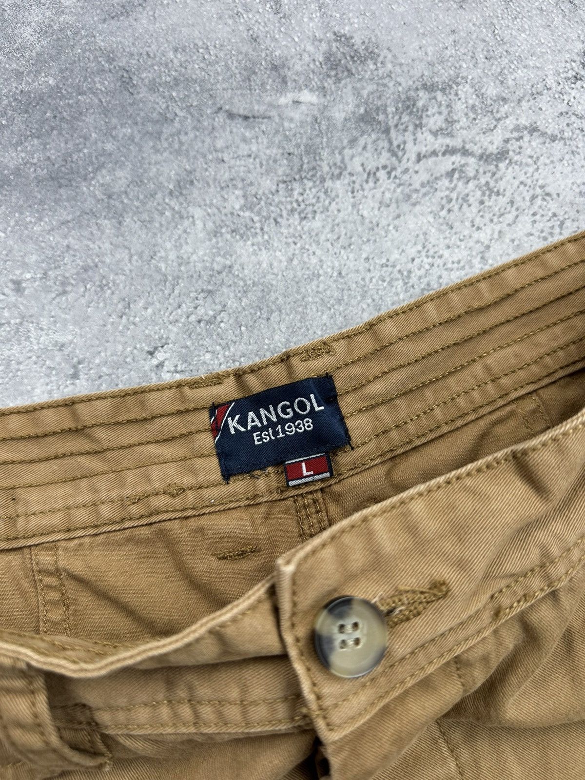 Kangol Vintage Kangol Rap Shorts Beige Rare Y2K Embroidered Logo Size US 34 / EU 50 - 12 Thumbnail