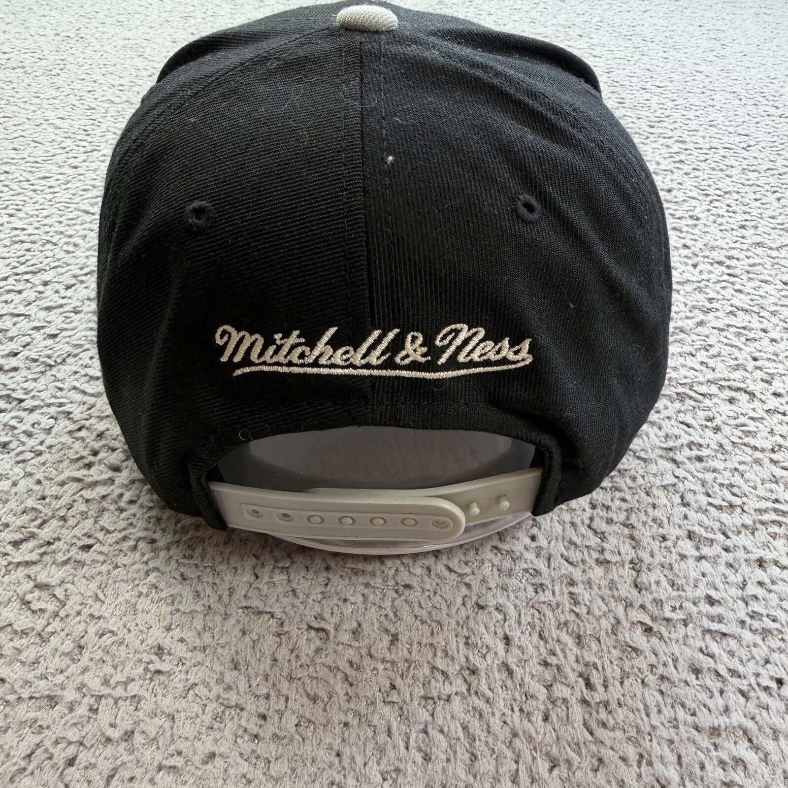 Mitchell & Ness Mitchell & Ness Las Vegas Raiders Snapback Hat Black NFL Size ONE SIZE - 2 Thumbnail