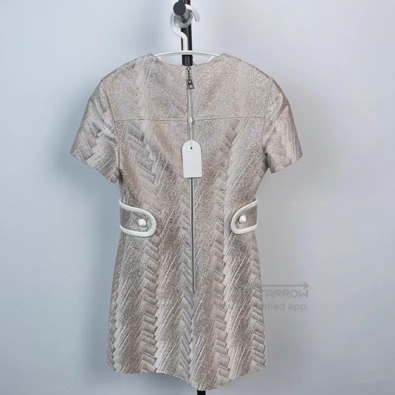 Louis Vuitton Louis Vuitton Gold silk embroidery in beige colour dress Size XS / US 0-2 / IT 36-38 - 2 Thumbnail