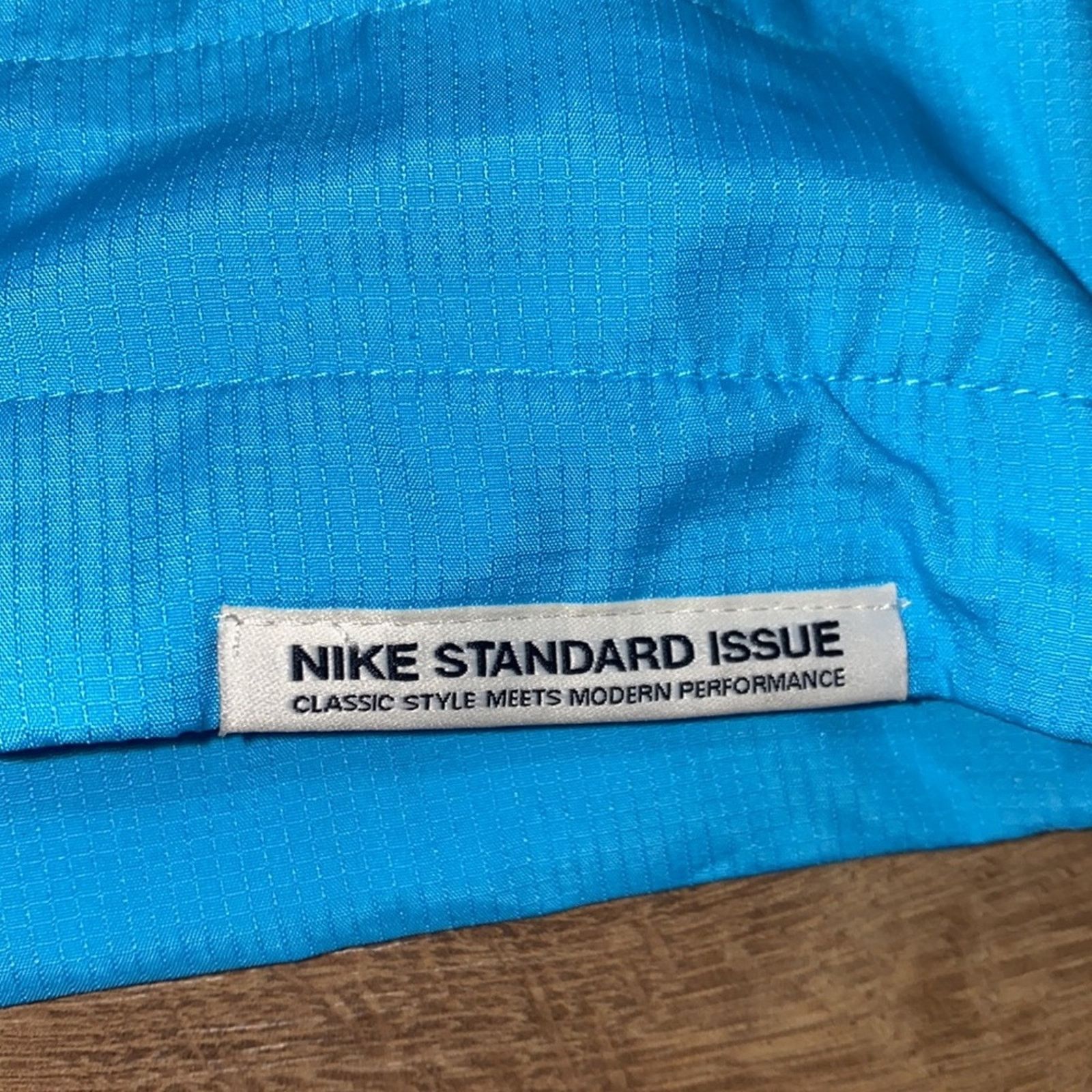 Nike 2021 Nike standard issue solo swoosh button up jacket Size US S / EU 44-46 / 1 - 9 Thumbnail