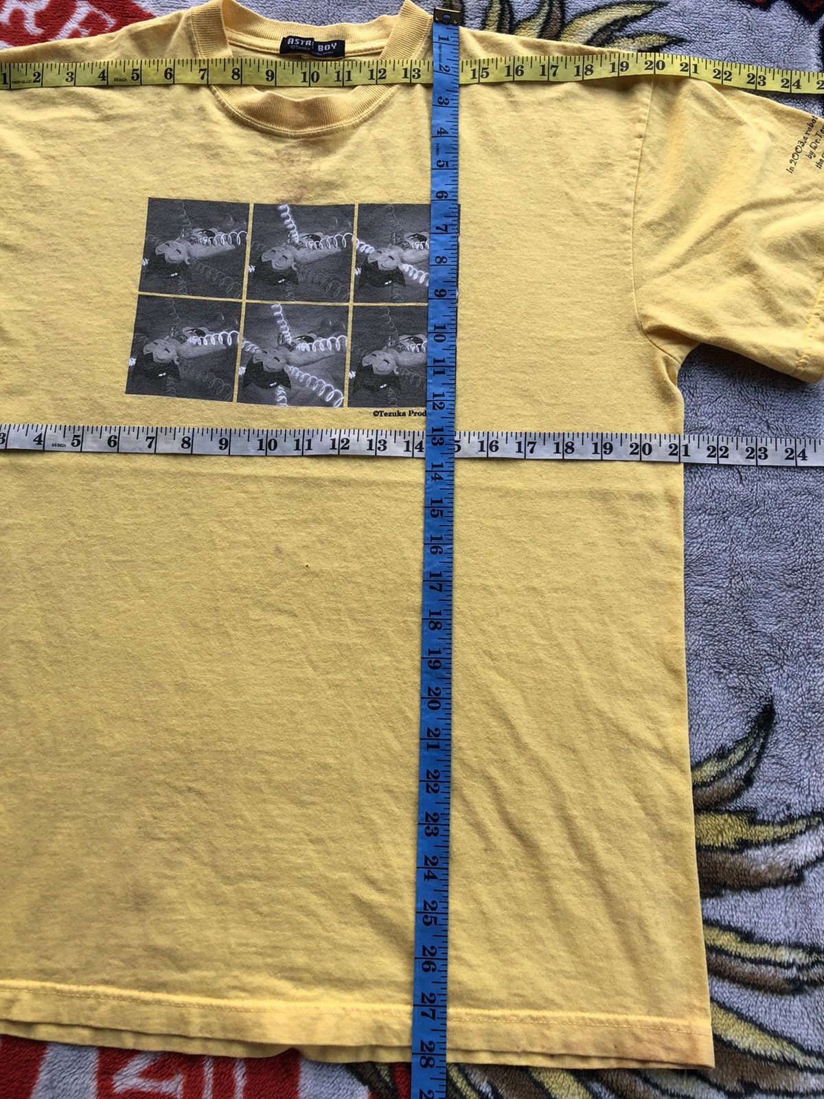 Anime Vintage Astro Boy in 2003 Yellow Shirt Tee Size US L / EU 52-54 / 3 - 10 Thumbnail