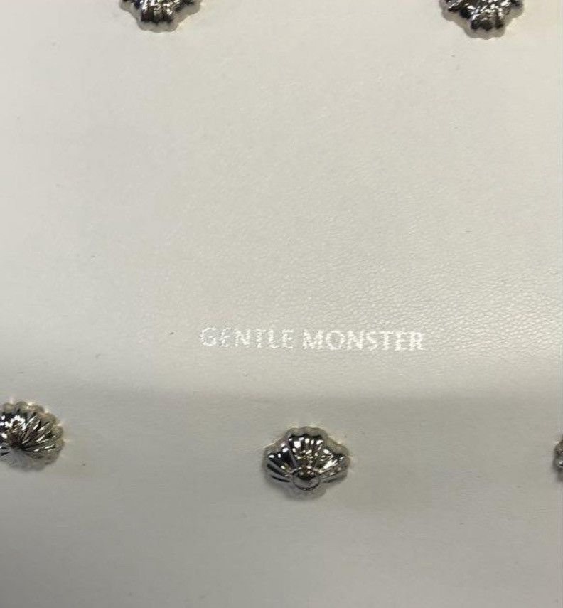 Gentle Monster Gentle Monster Bold Collection Shield (PR Only) Case Size ONE SIZE - 4 Thumbnail