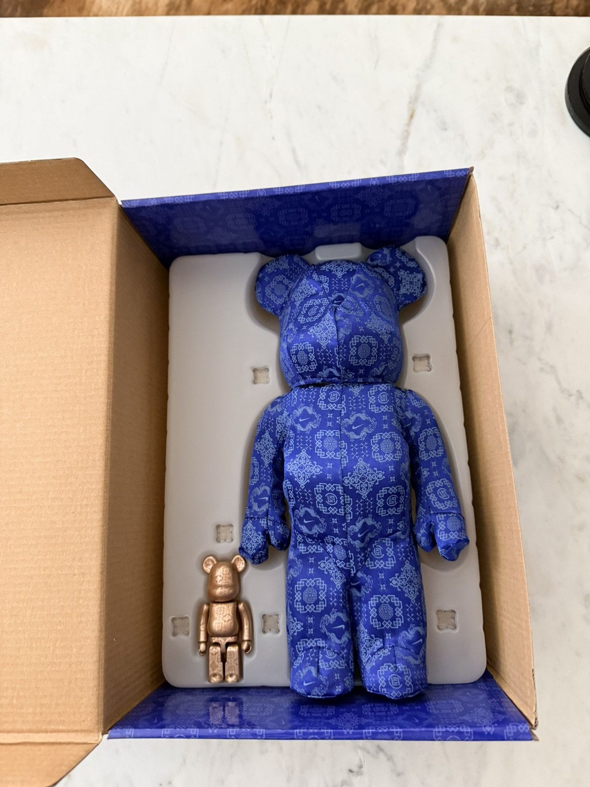 CLOT × Nike Clot x Nike Bearbrick collab 100% 400% Size ONE SIZE - 1 Thumbnail