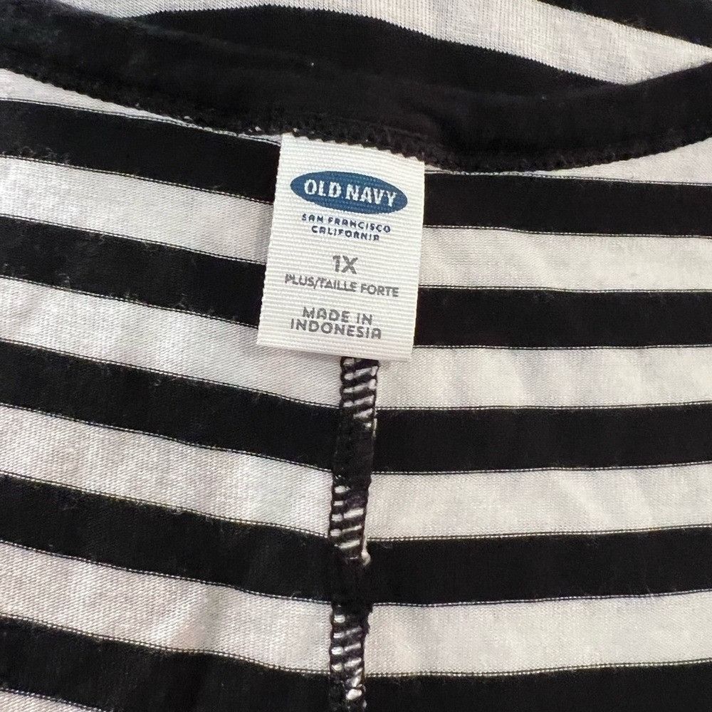 Old Navy Old Navy Black and White Sleeveless Midi Length Striped Dres Size XL / US 12-14 / IT 48-50 - 2 Thumbnail